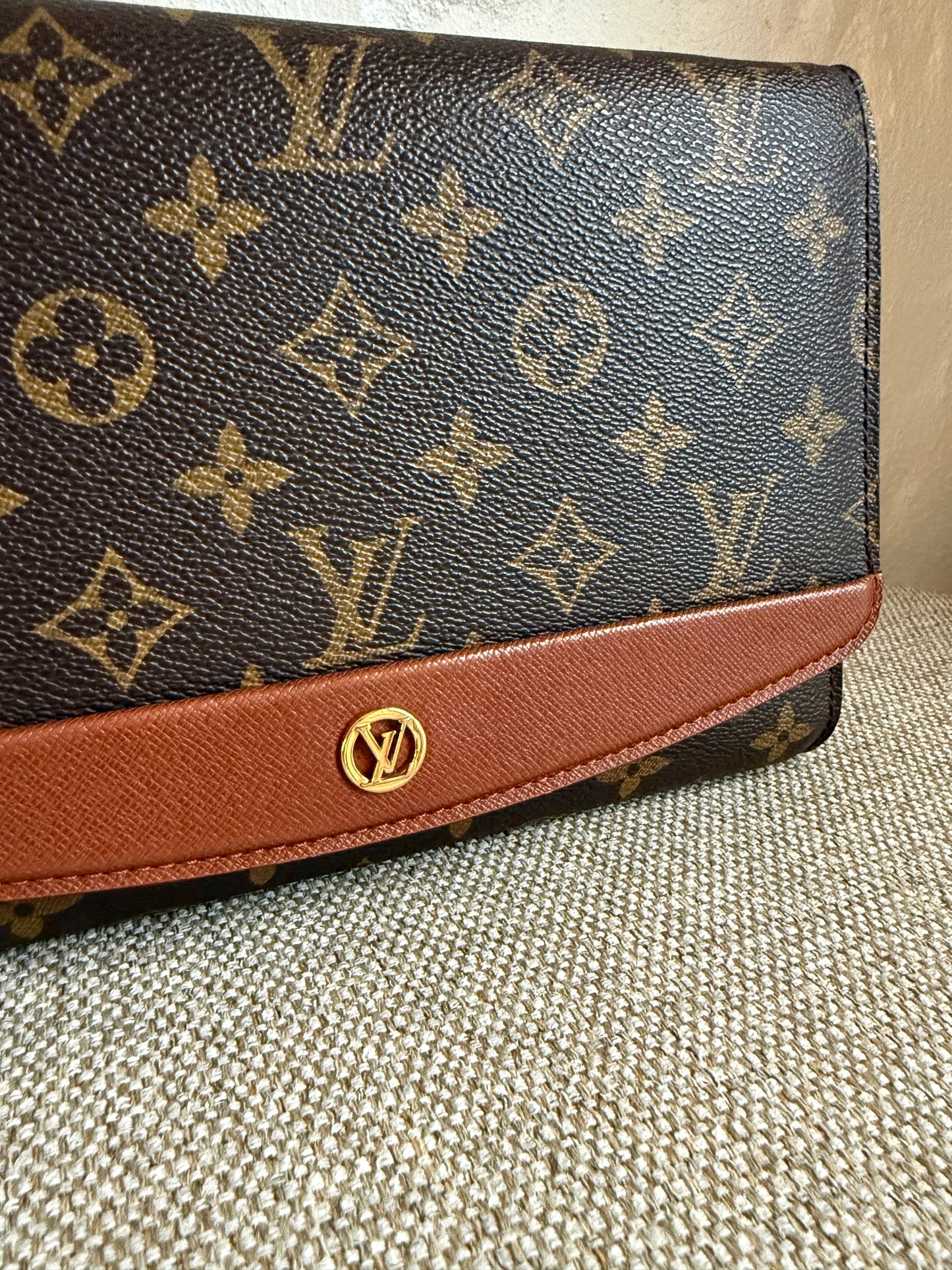 Louis Vuitton Bordeaux 2-way bag