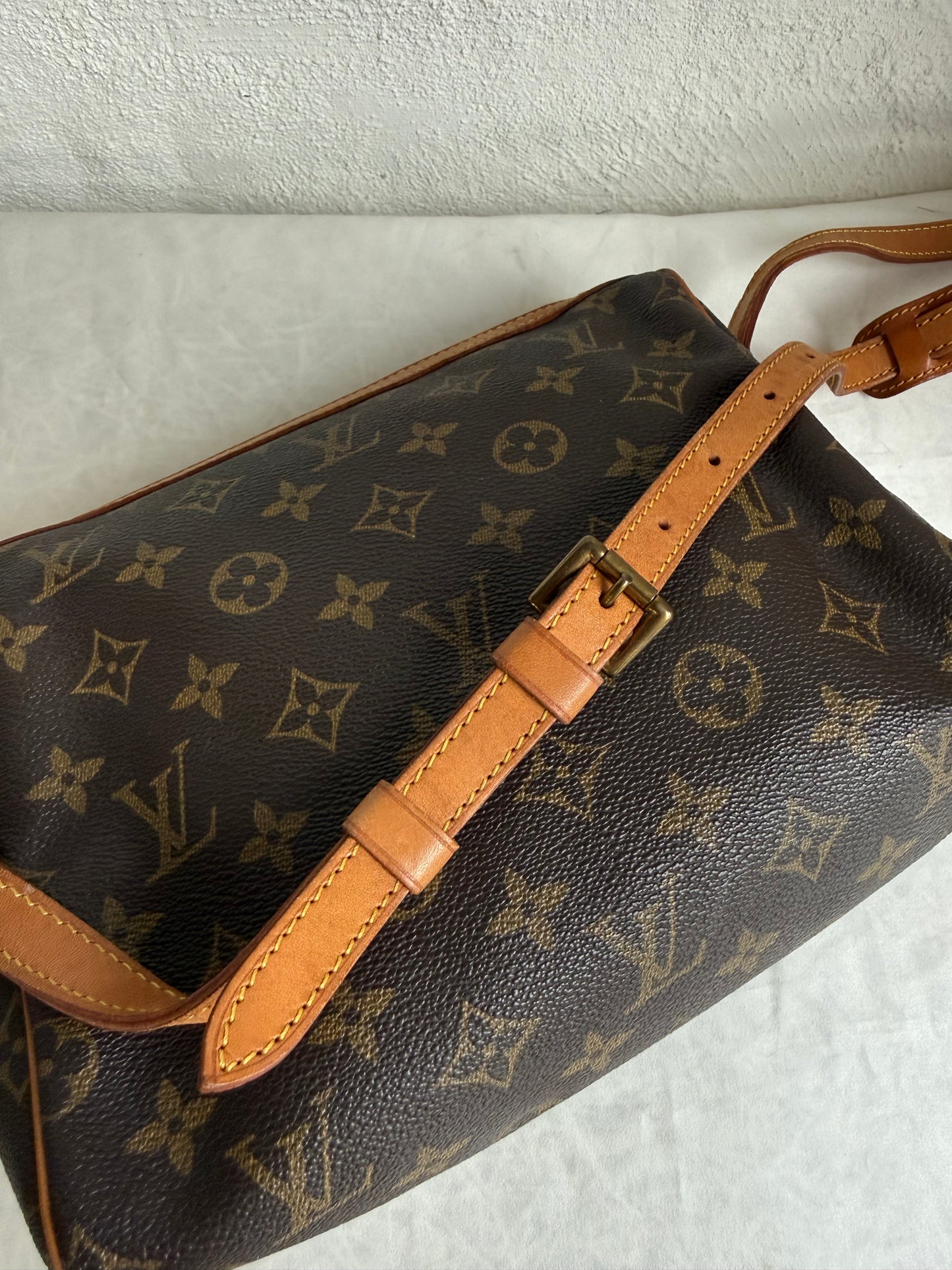 Louis Vuitton Tulle Lee