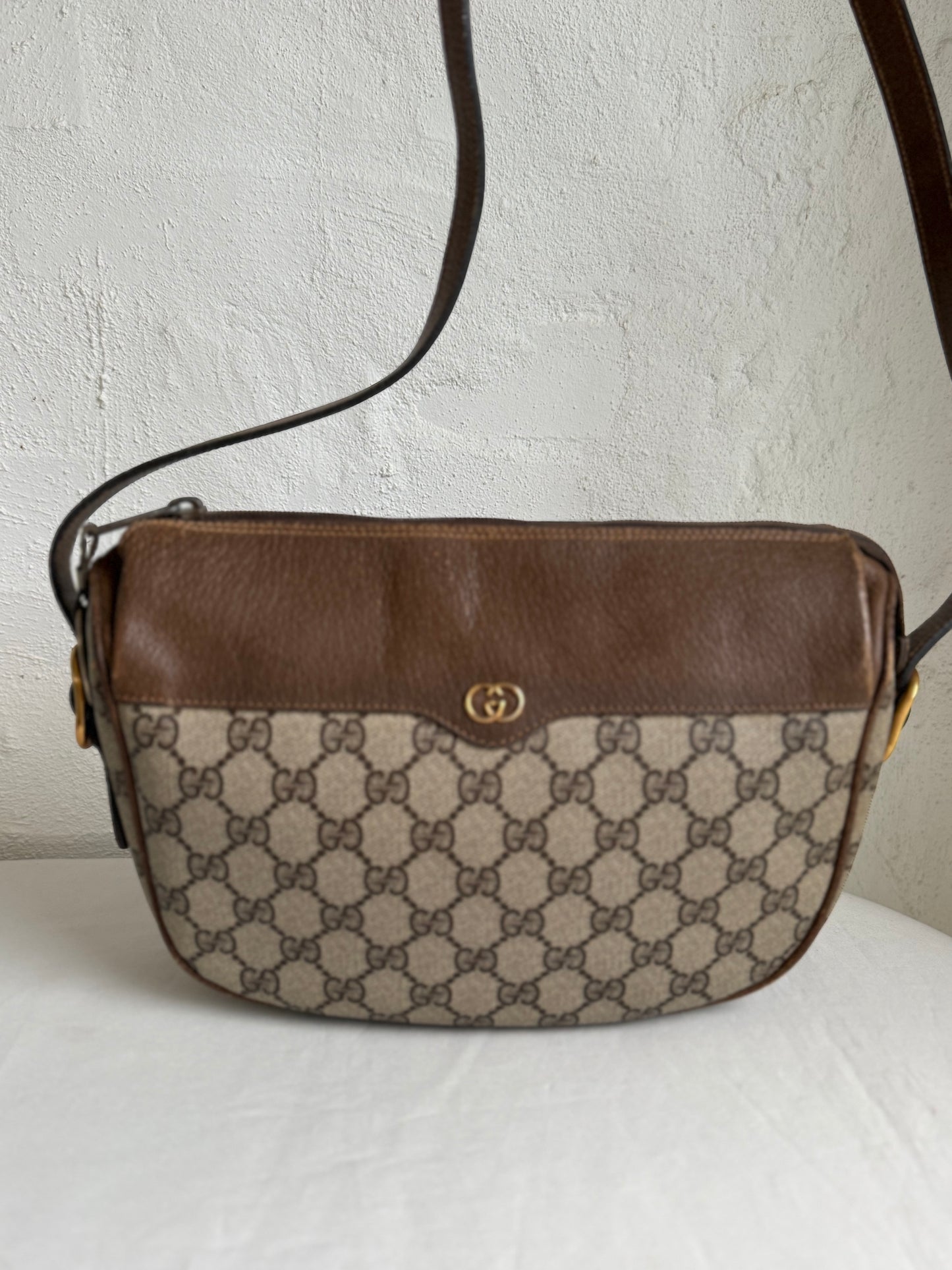 Gucci shoulder bag