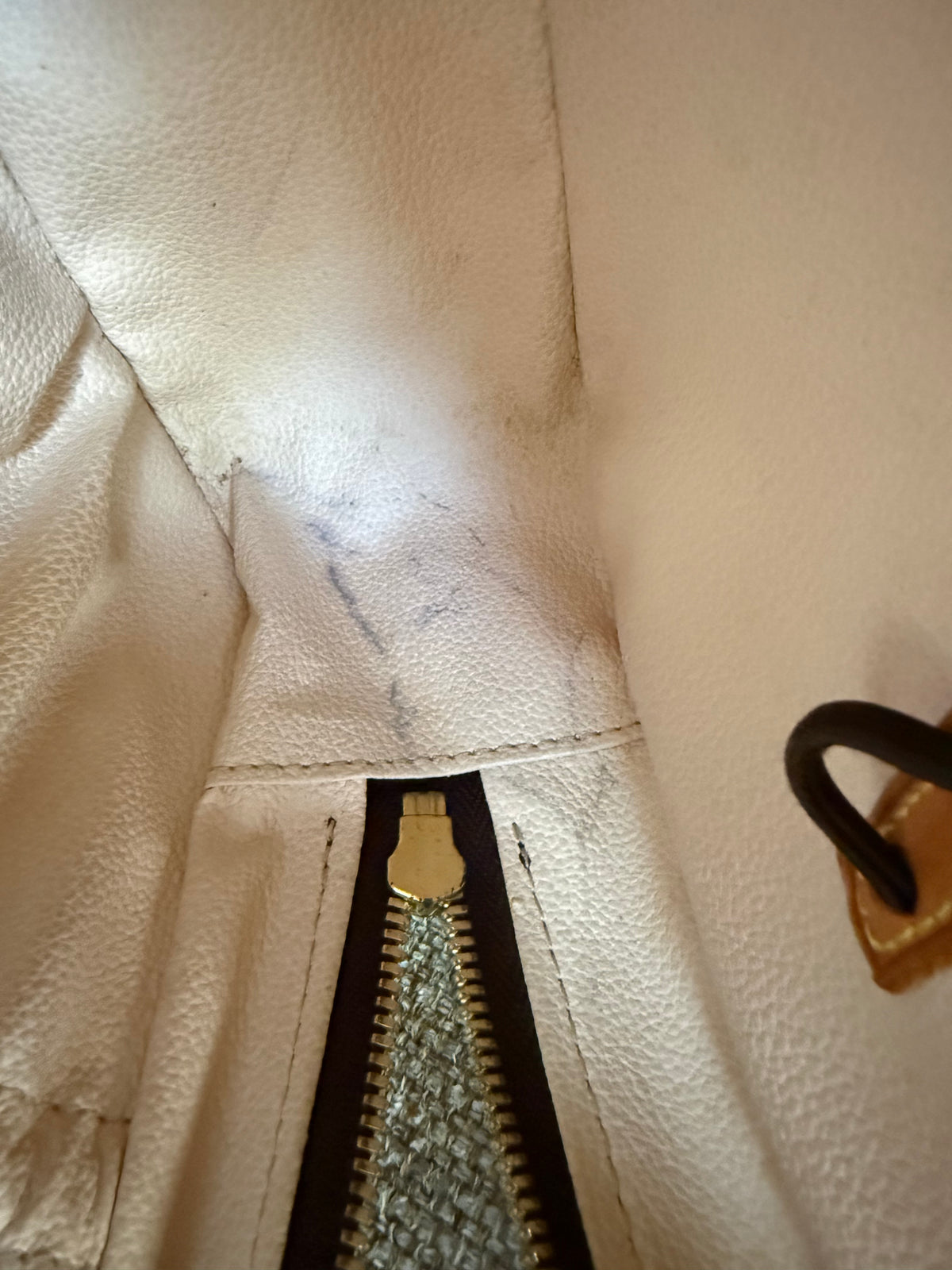 Louis Vuitton Spontini