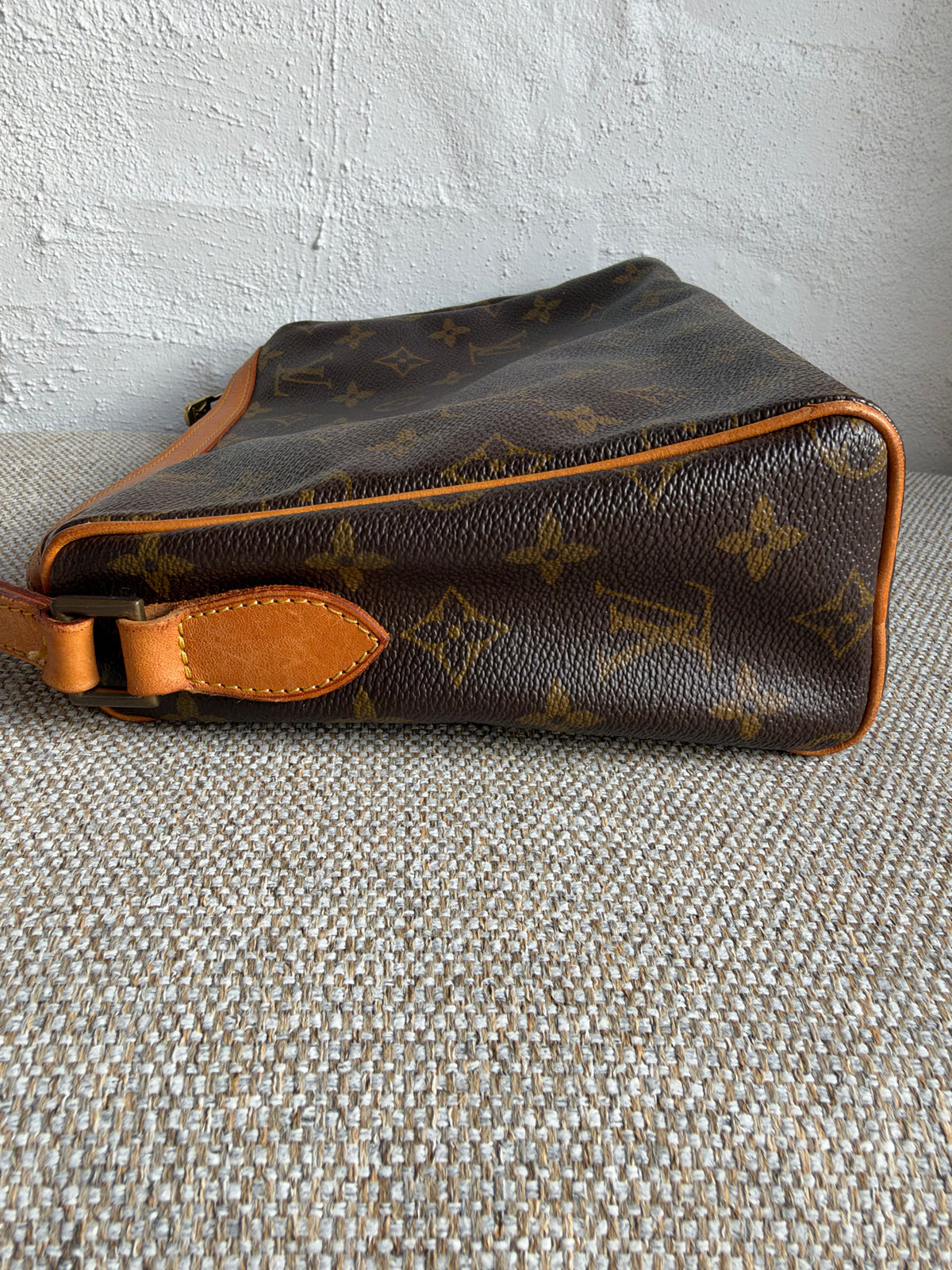 Louis Vuitton Tulle Lee