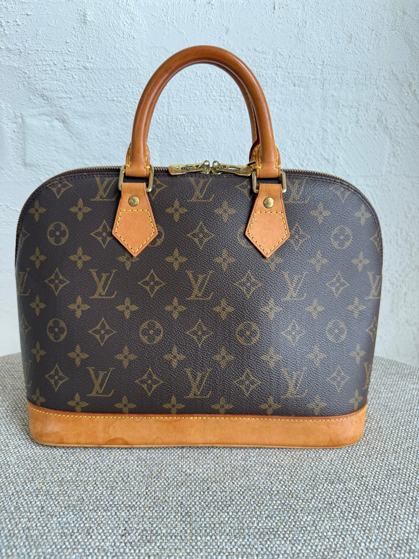 Louis Vuitton Alma