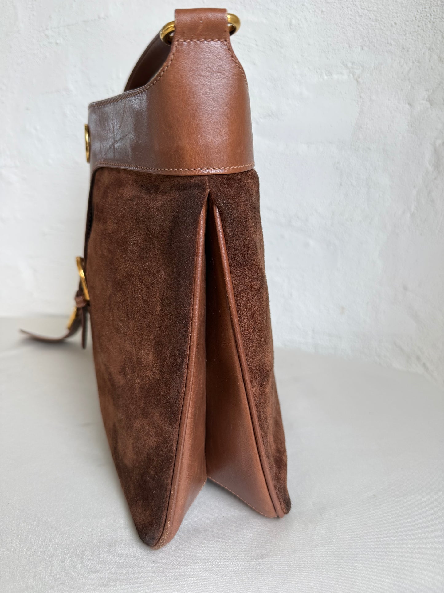 Gucci Suede Shoulder bag