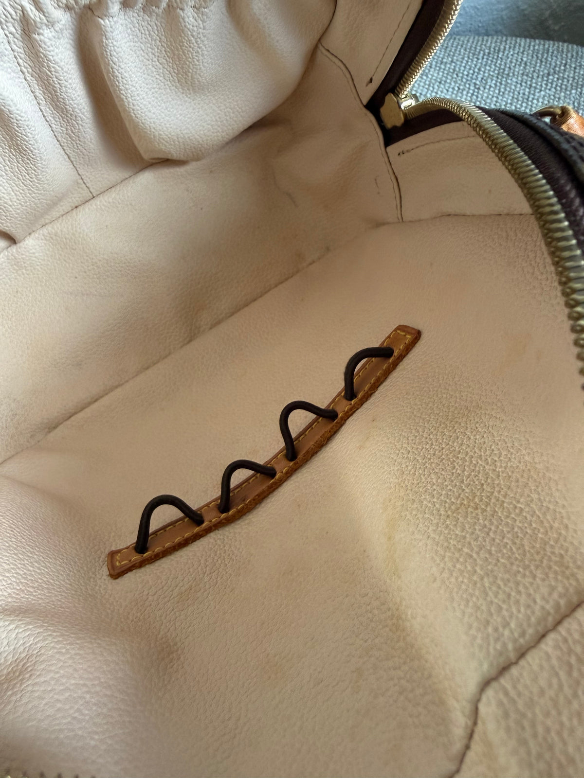Louis Vuitton Spontini