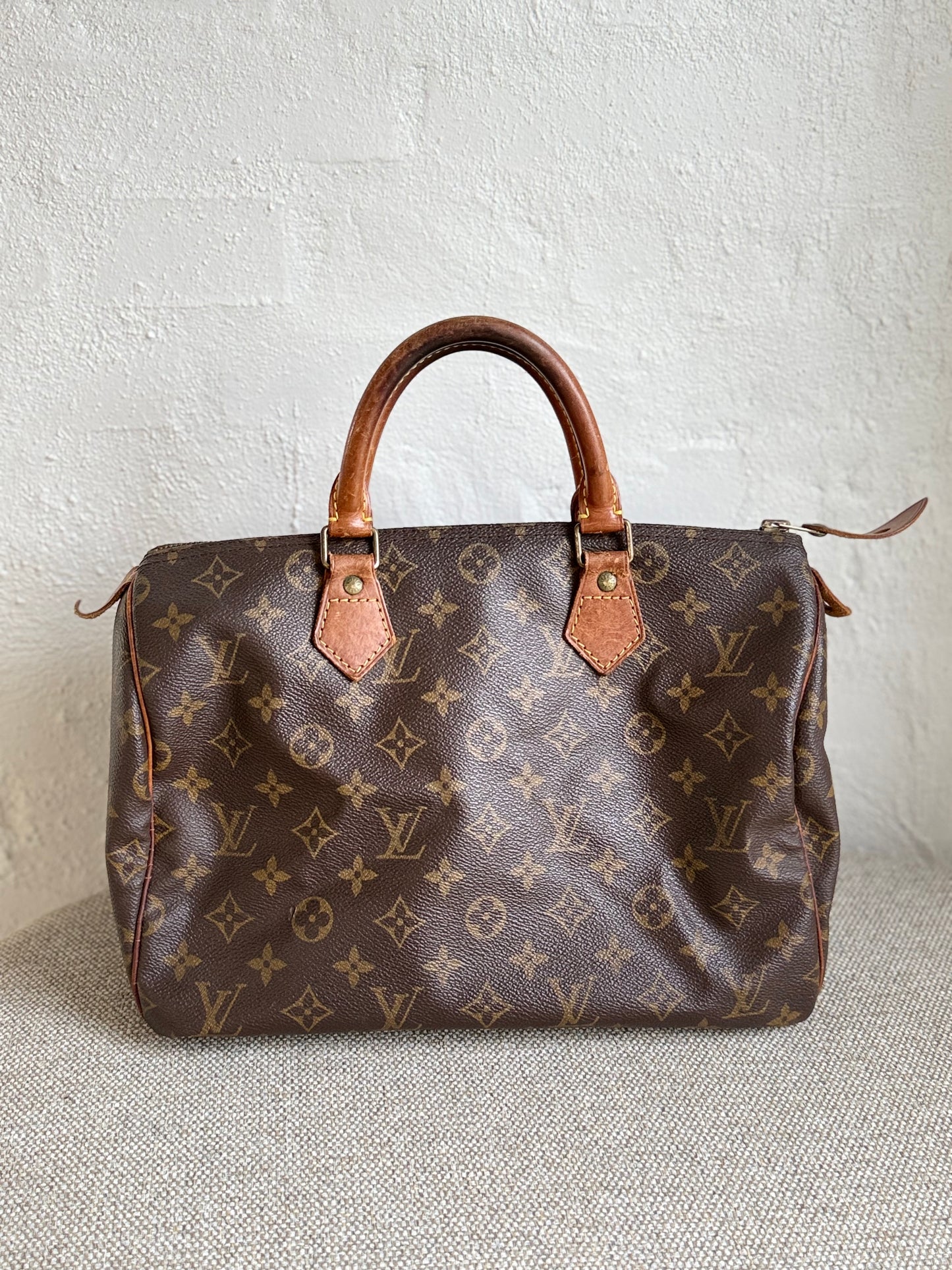 Louis Vuitton Speedy 30