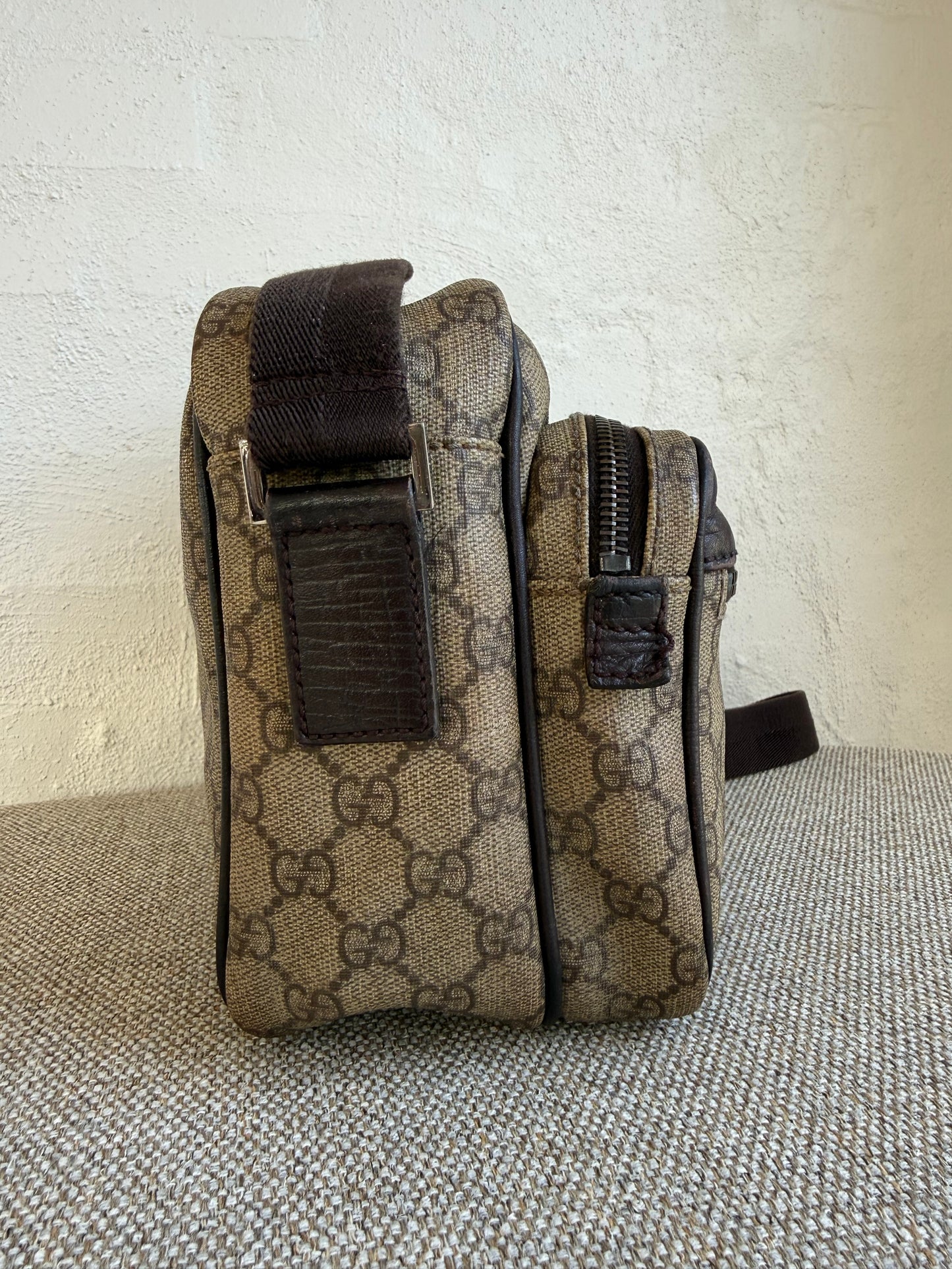Gucci Messenger bag