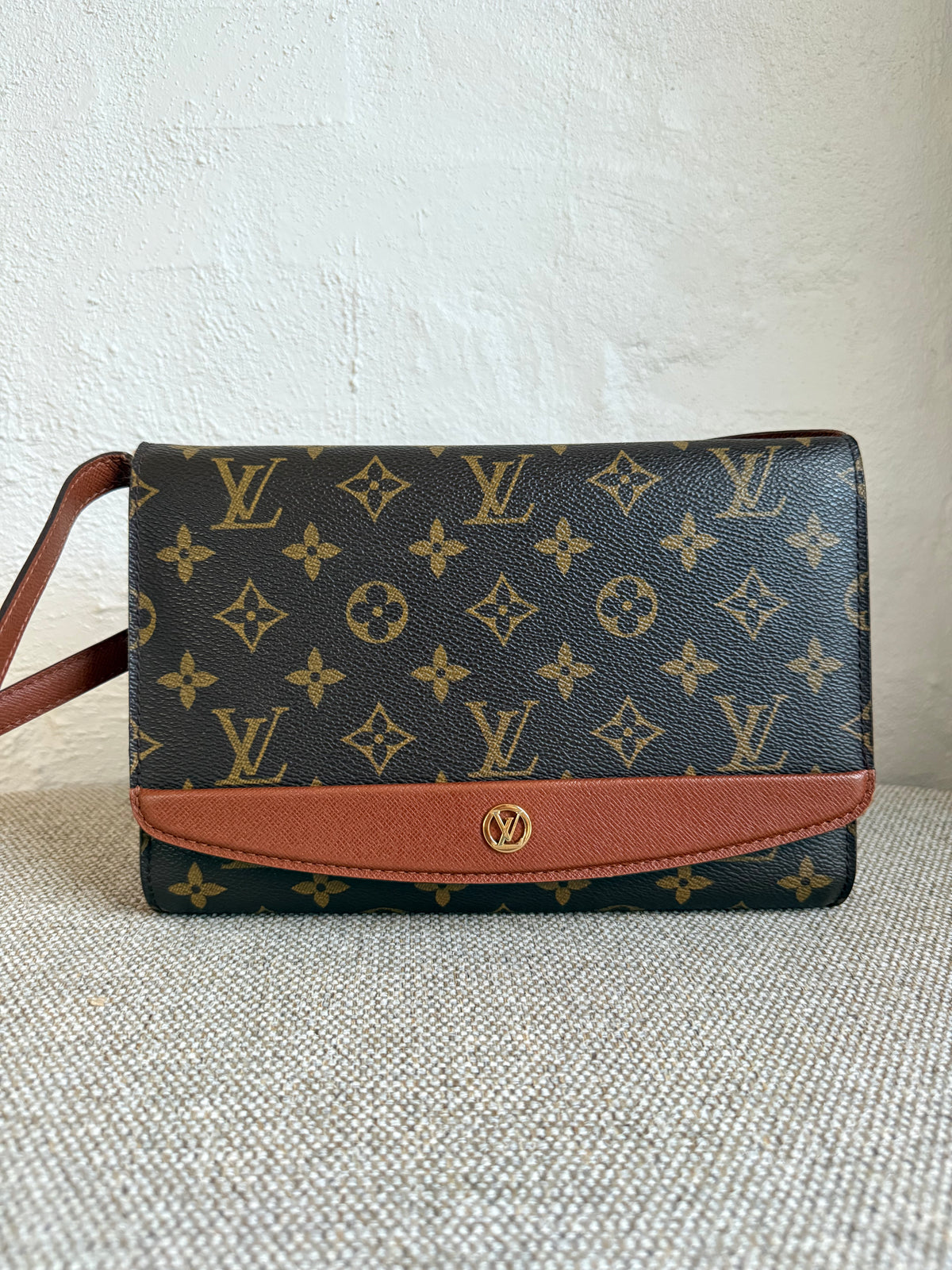 Louis Vuitton Bordeaux 2-way bag