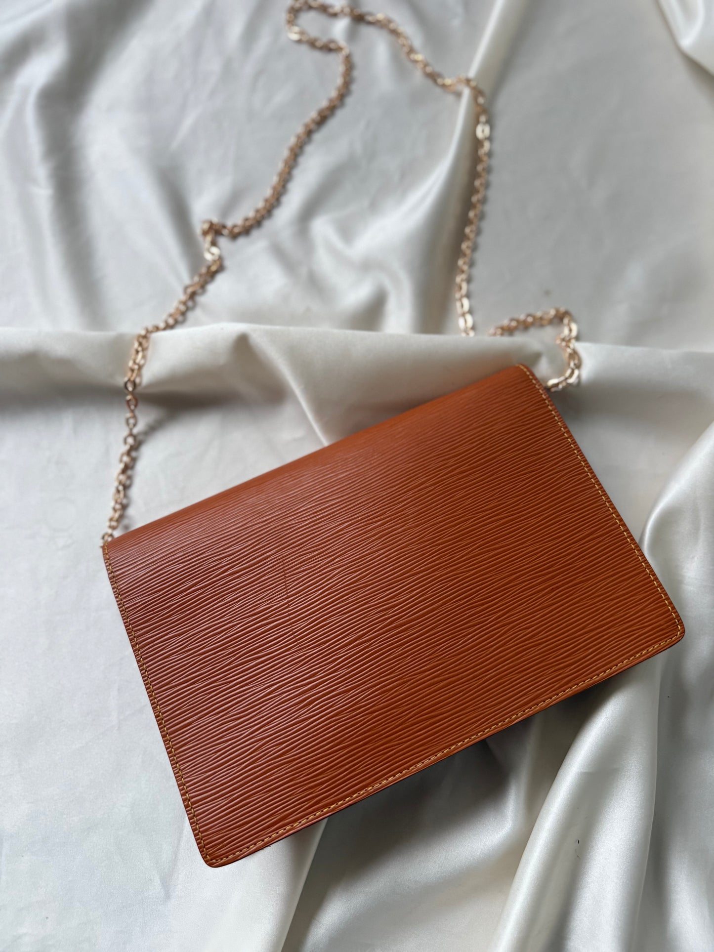Louis Vuitton clutch/shoulderbag