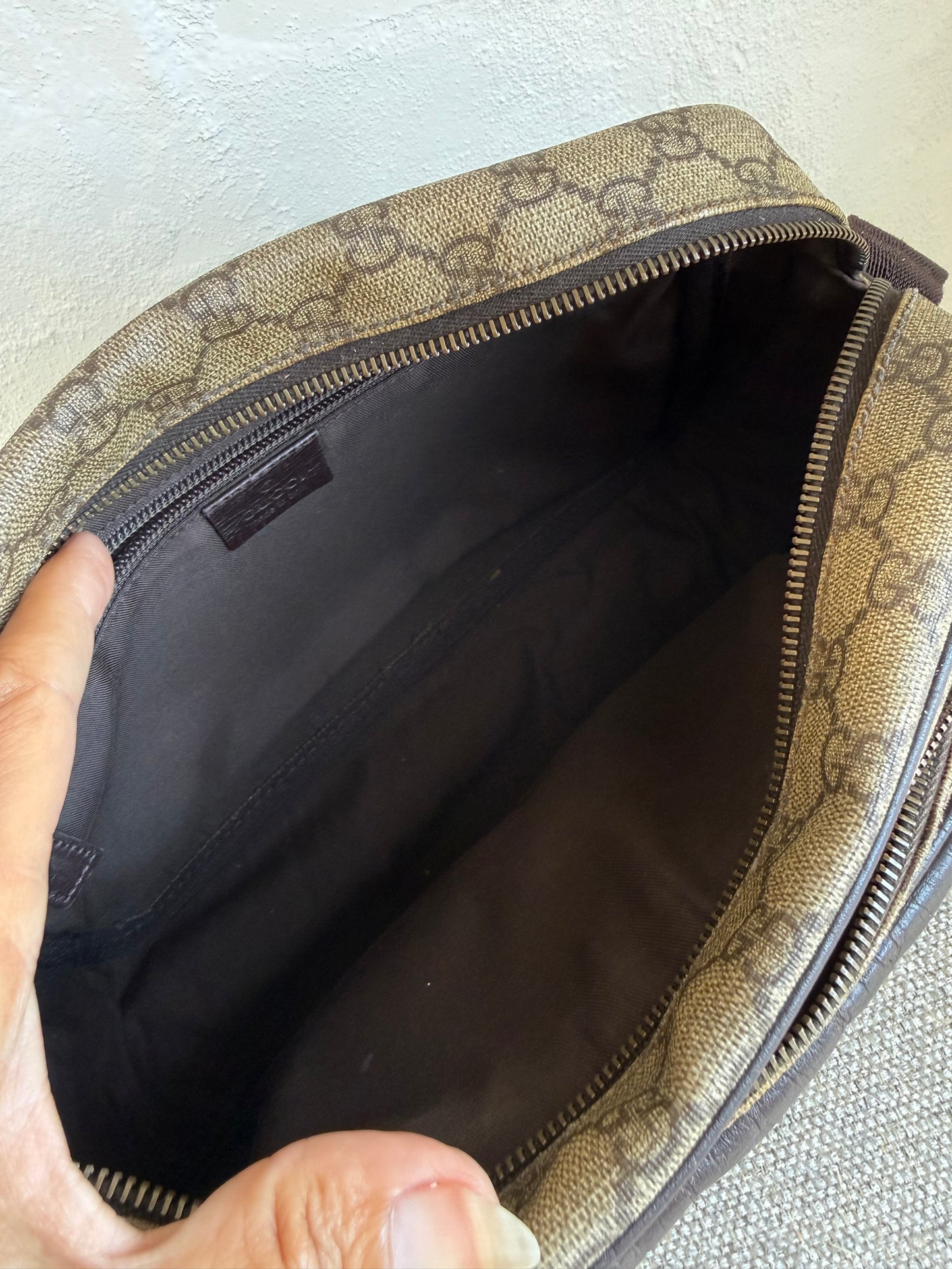 Gucci Messenger bag