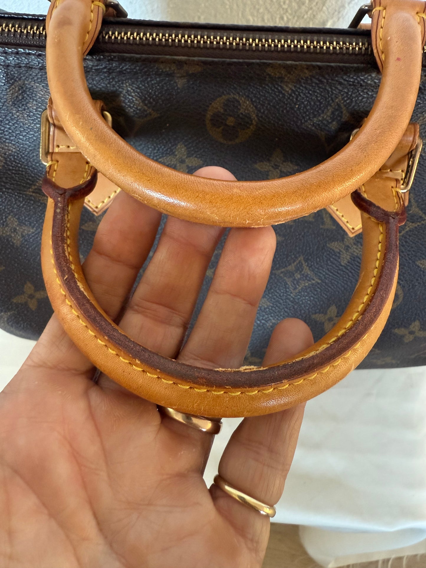 Louis Vuitton Speedy 30