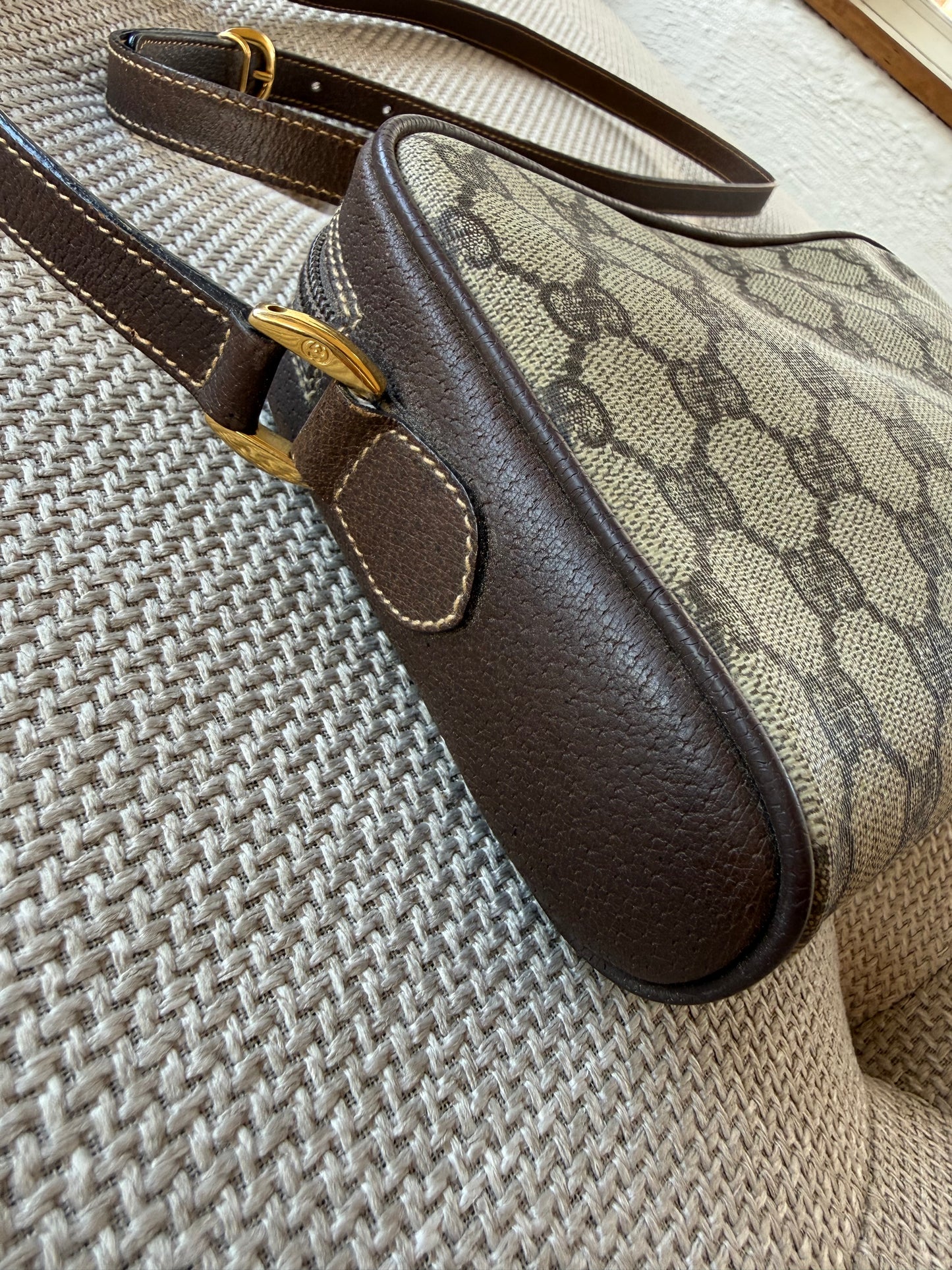 Gucci Crossbody bag