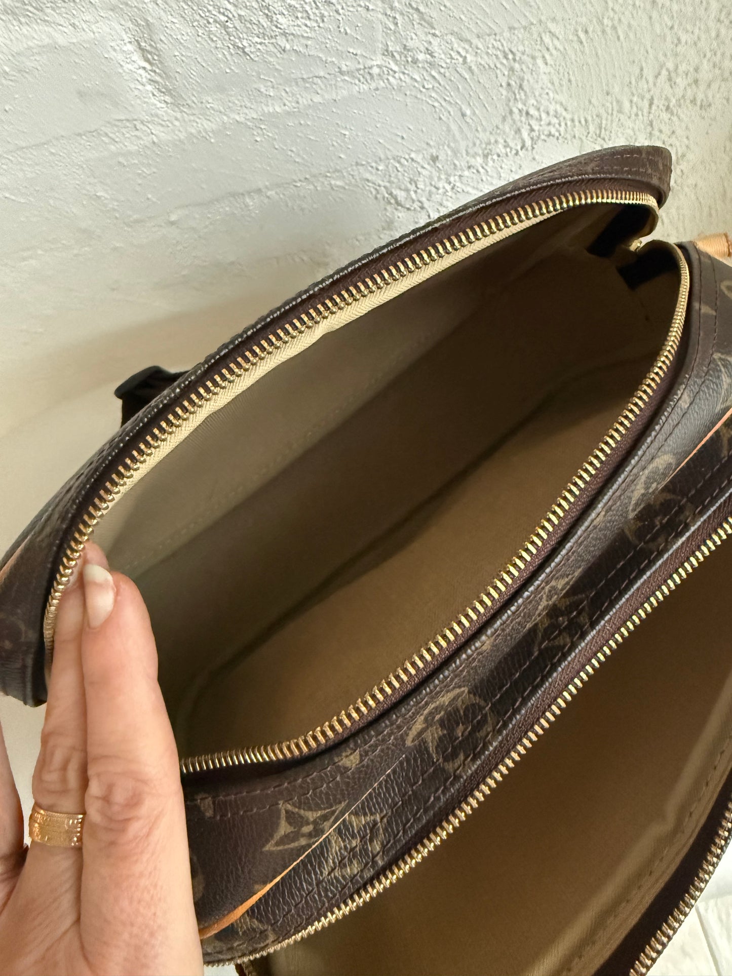 Louis Vuitton Reporter PM