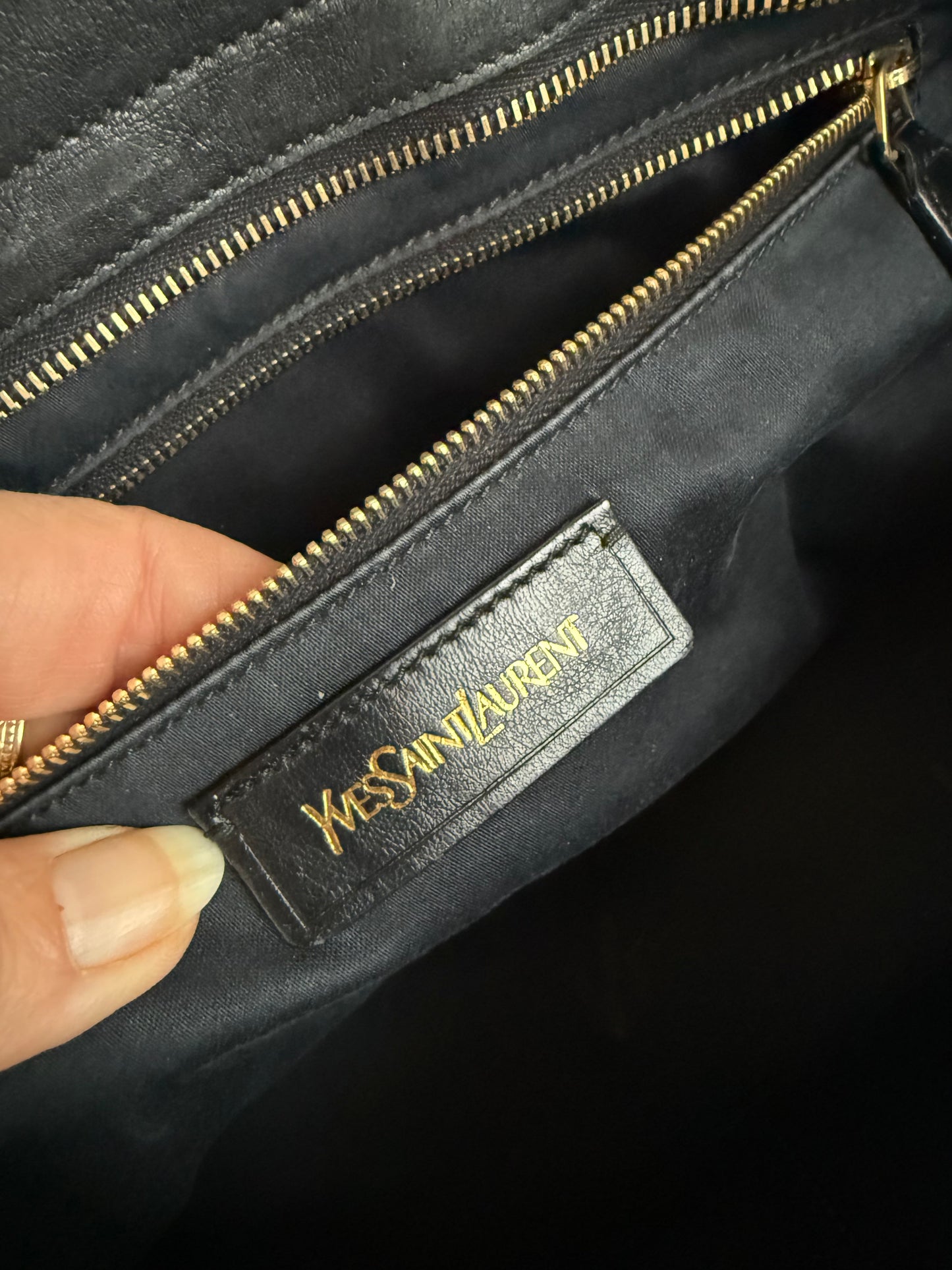 Yves Saint Laurent Cabas