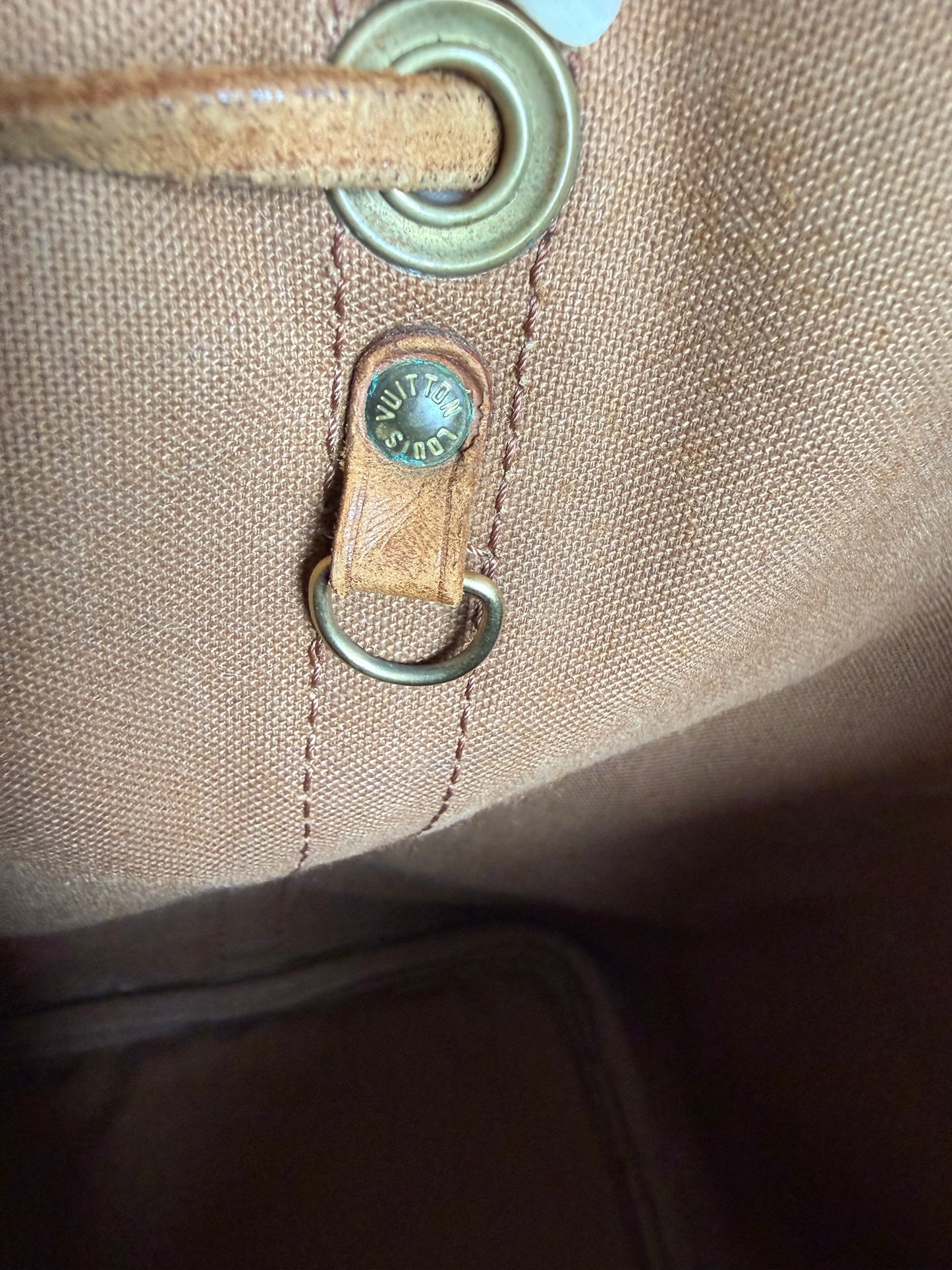 Louis Vuitton Noé Petit