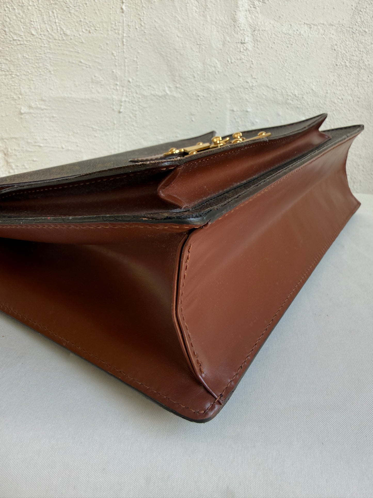 Louis Vuitton Monceau 28