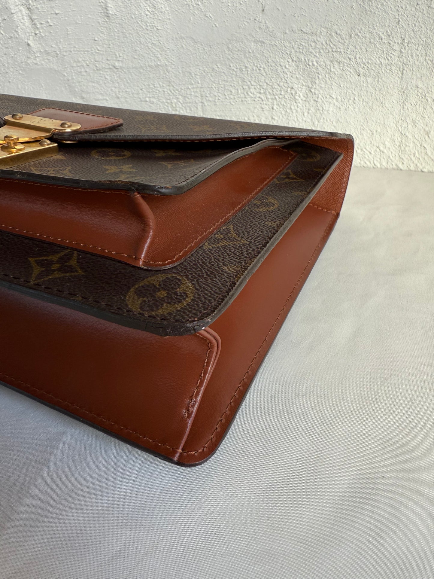 Louis Vuitton Monceau 28