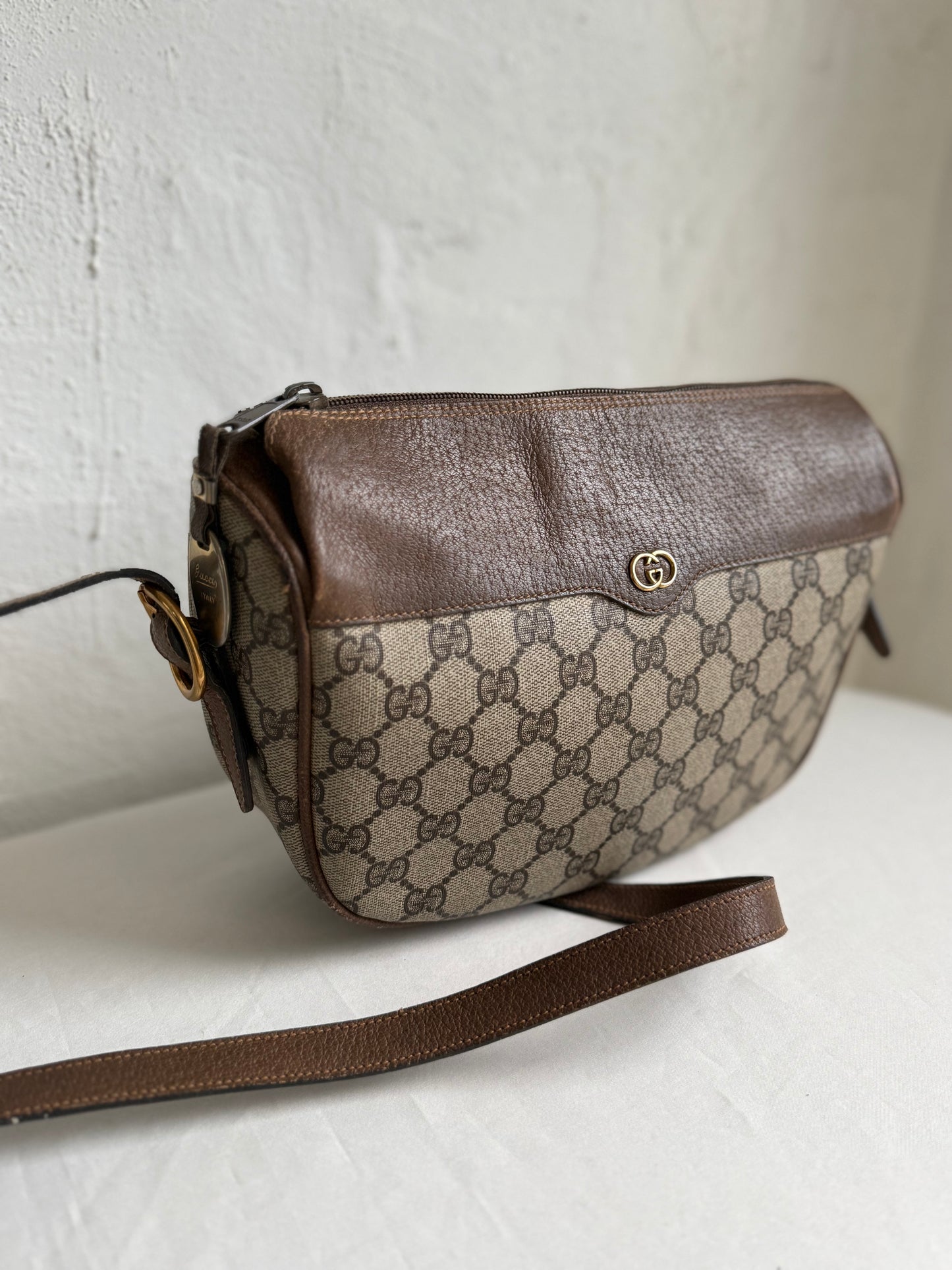 Gucci shoulder bag