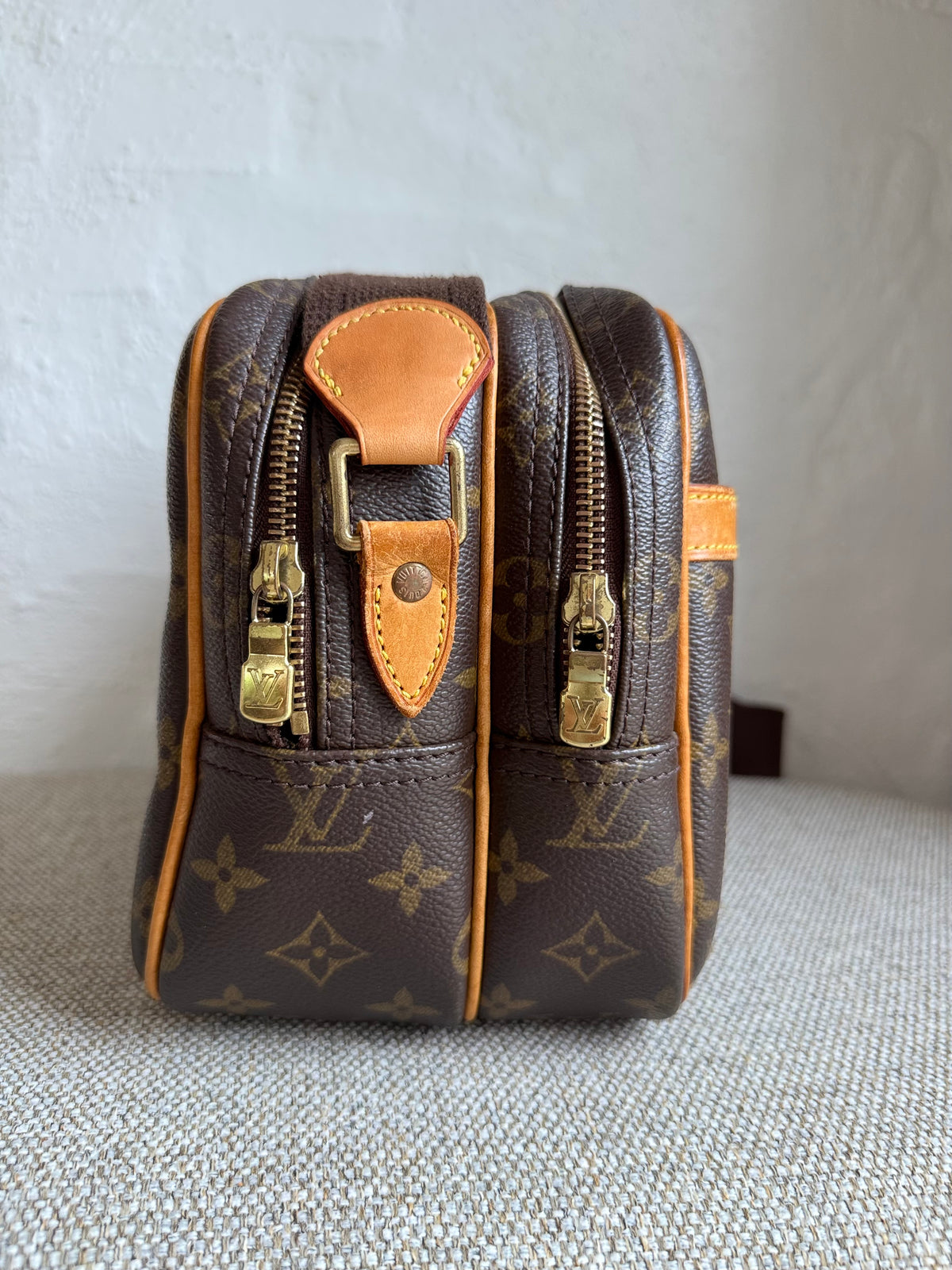 Louis Vuitton Reporter PM