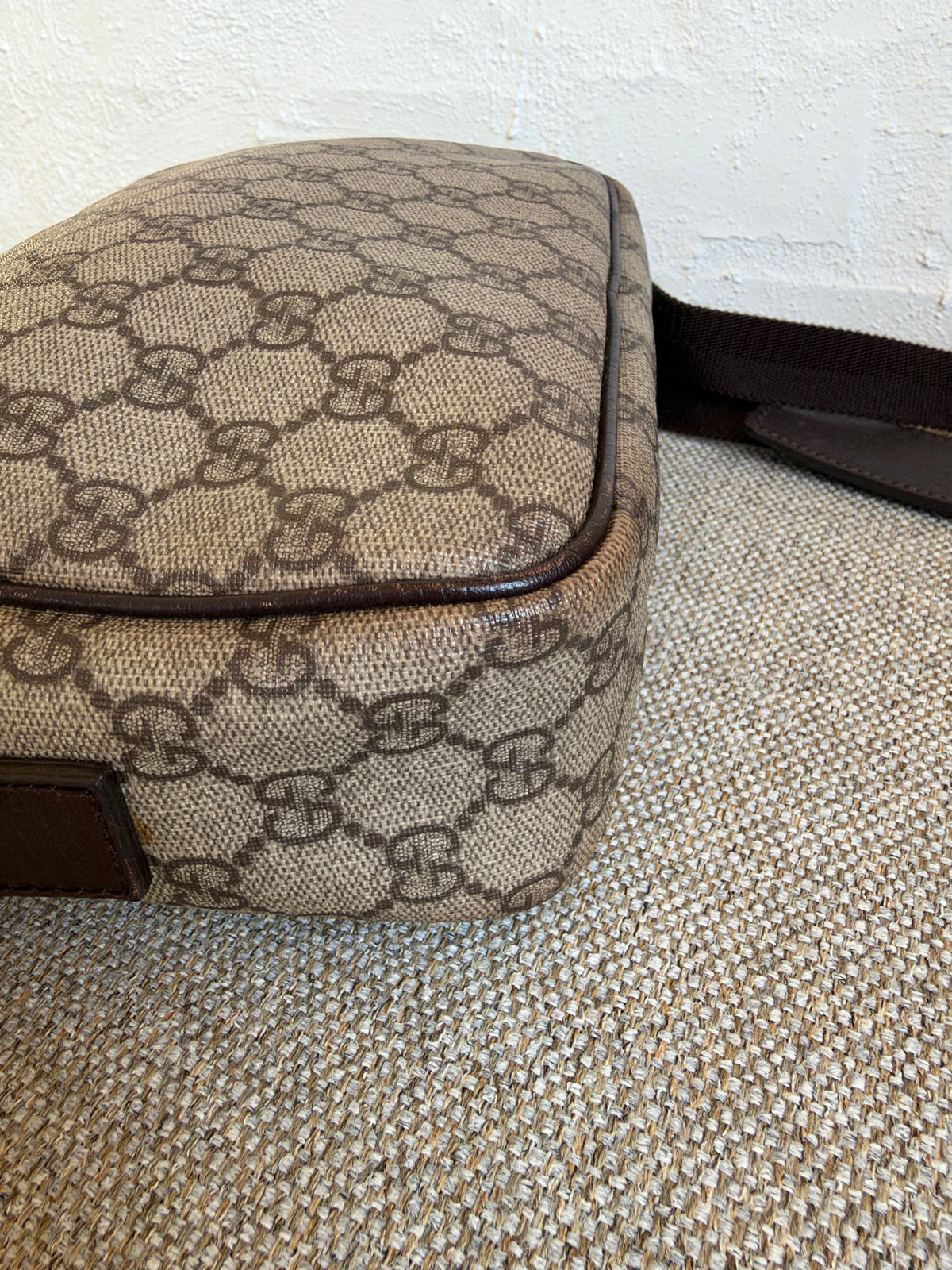 Gucci Messenger bag