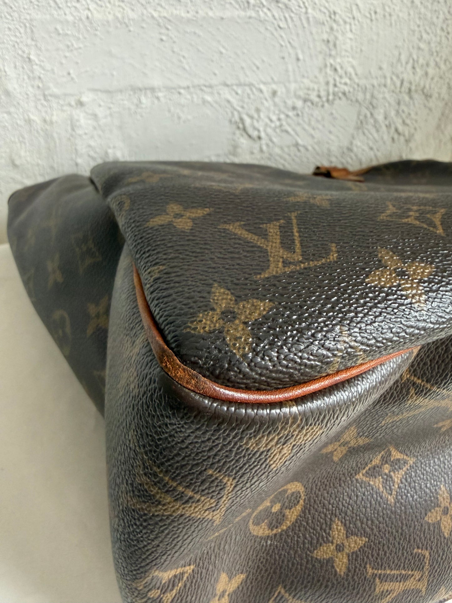 Louis Vuitton Tote bag