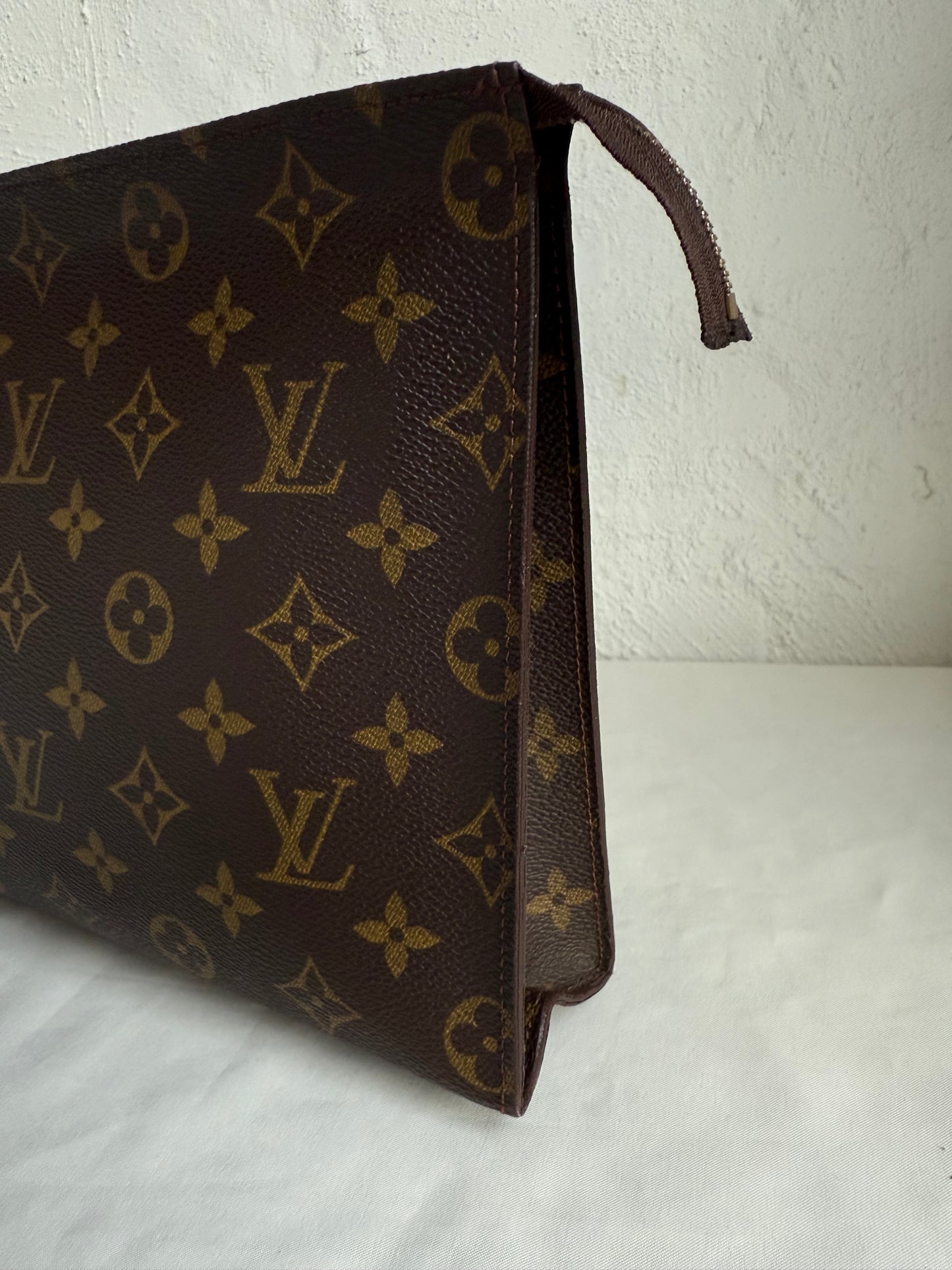 Louis Vuitton toilet/clutch bag