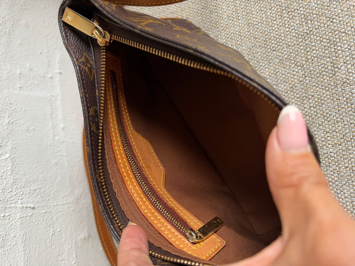 Louis Vuitton Trotteur Crossbody