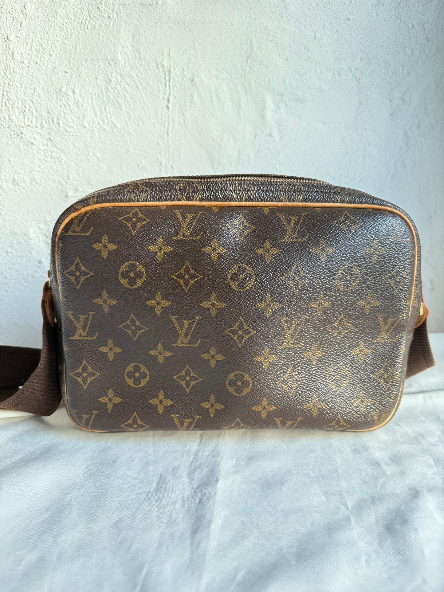 Louis Vuitton Reporter PM