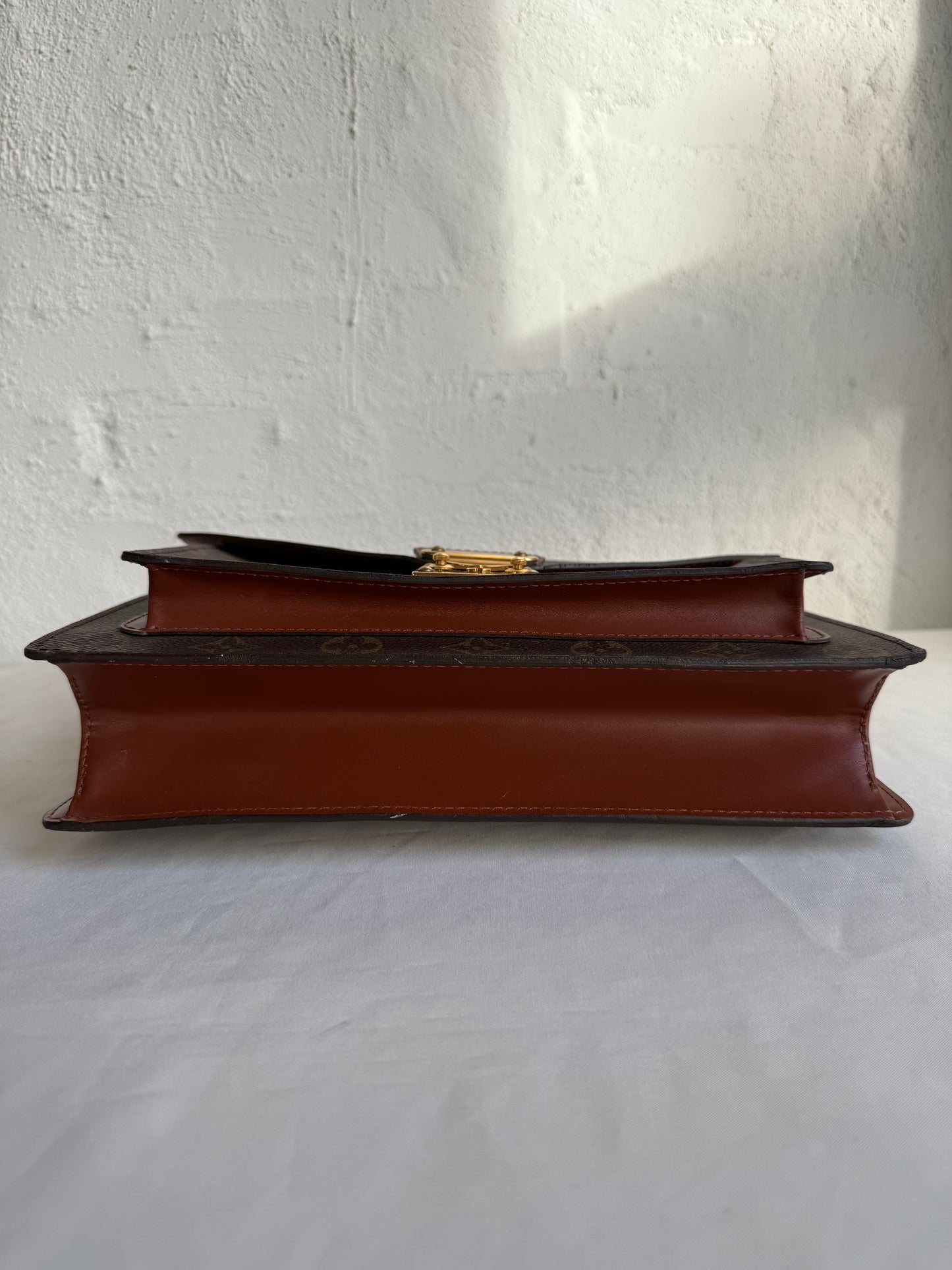 Louis Vuitton Monceau 28