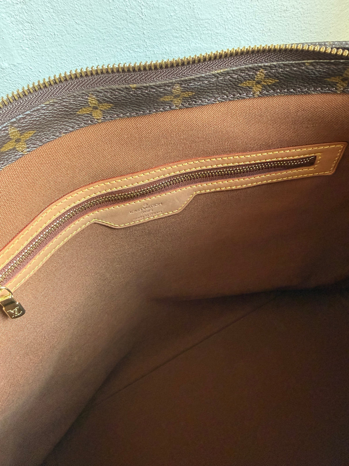 Louis Vuitton Cabas Mezzo