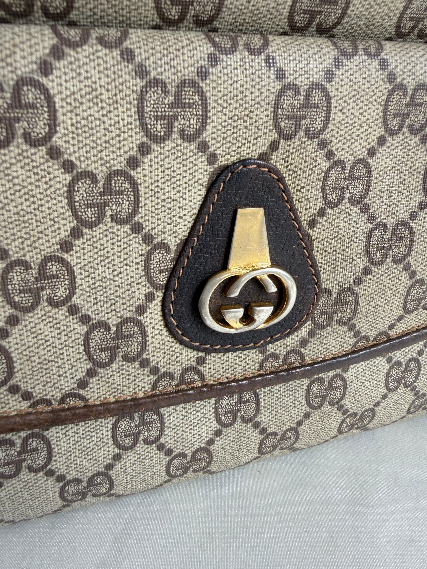 Gucci Crossbody bag