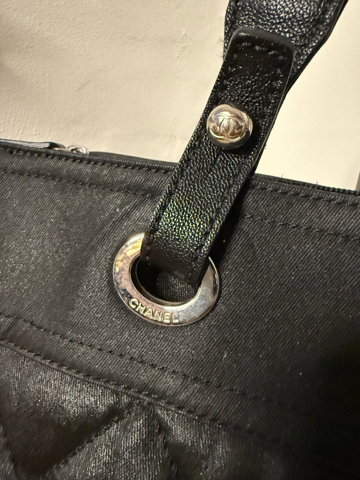 Chanel Tote bag