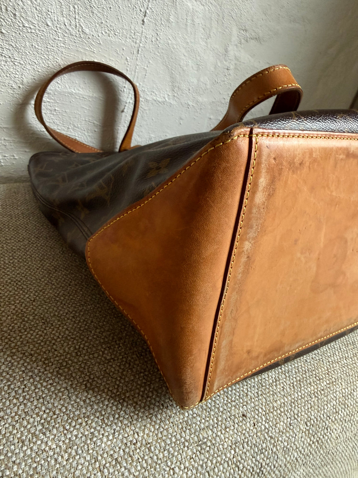 Louis Vuitton Cabas Mezzo