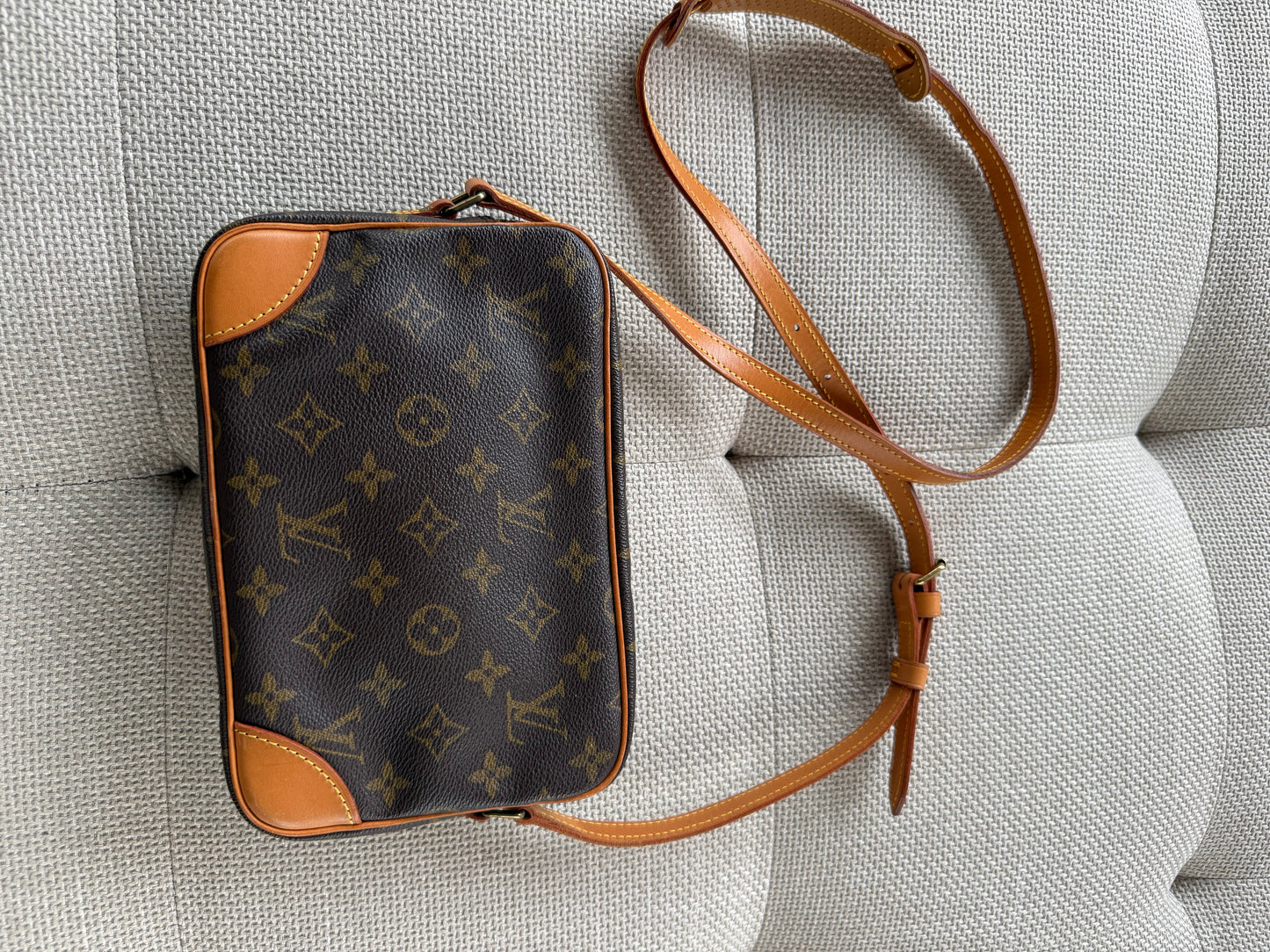 Louis Vuitton Trocadéro 23