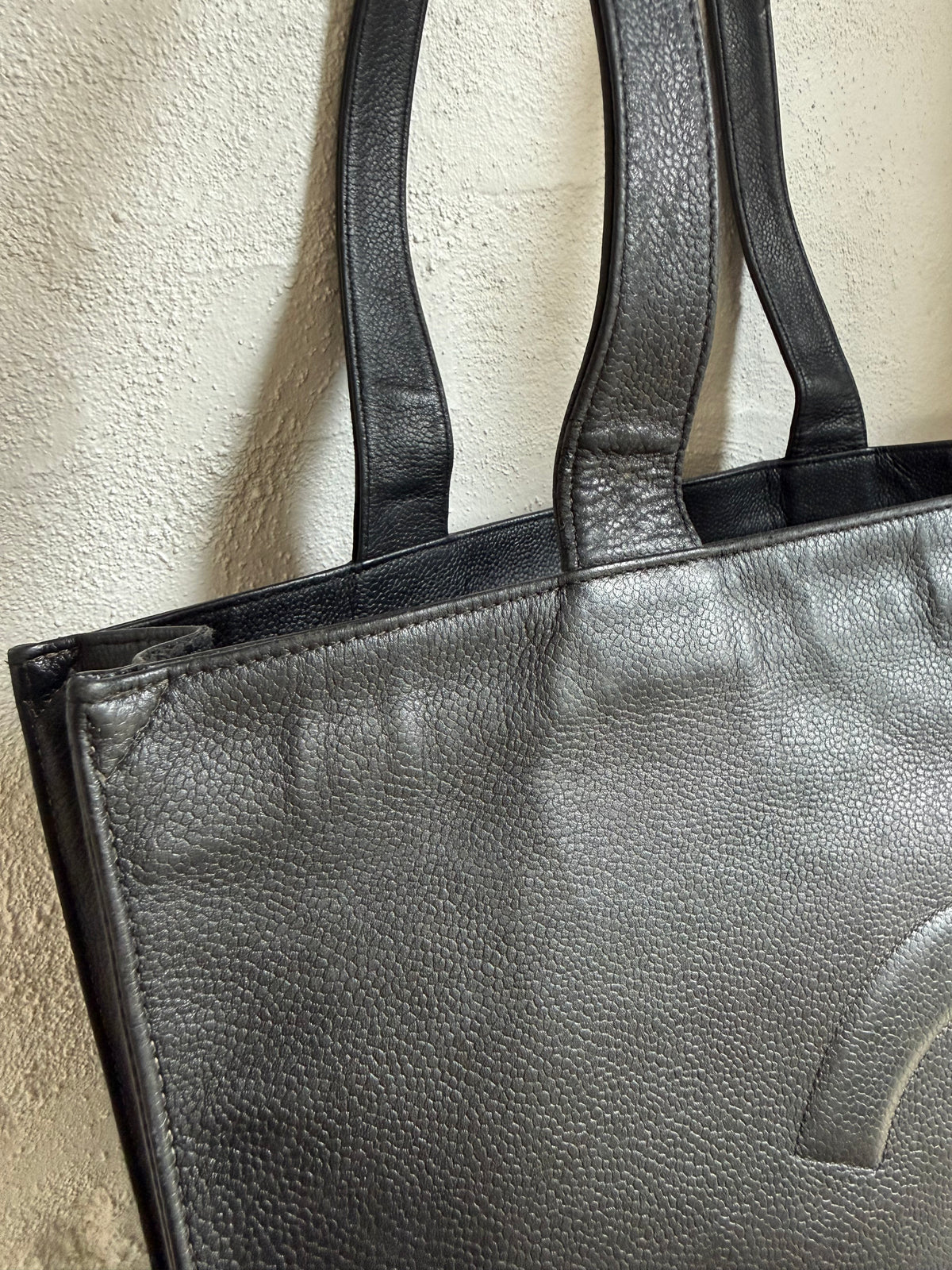 Chanel Tote bag