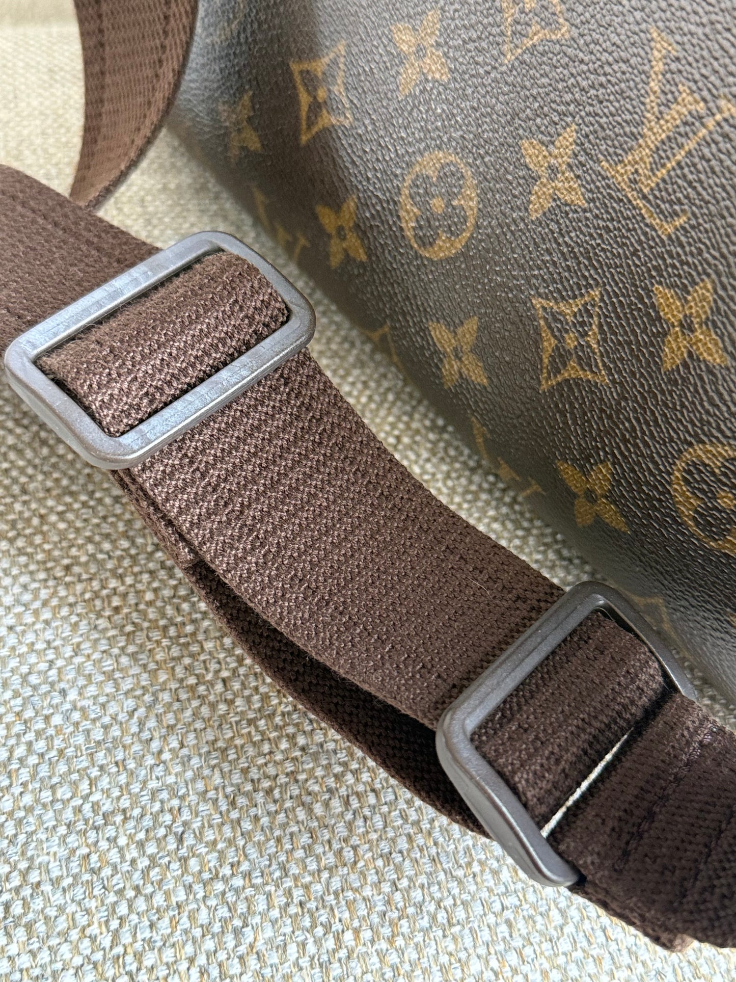 Louis Vuitton Reporter PM