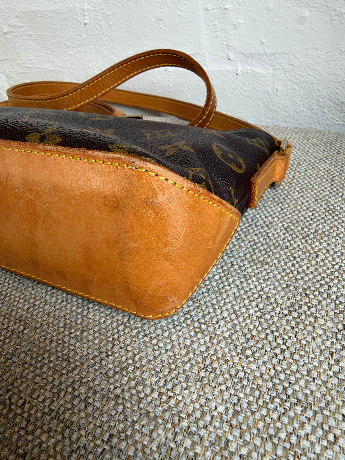 Louis Vuitton Trotteur Crossbody