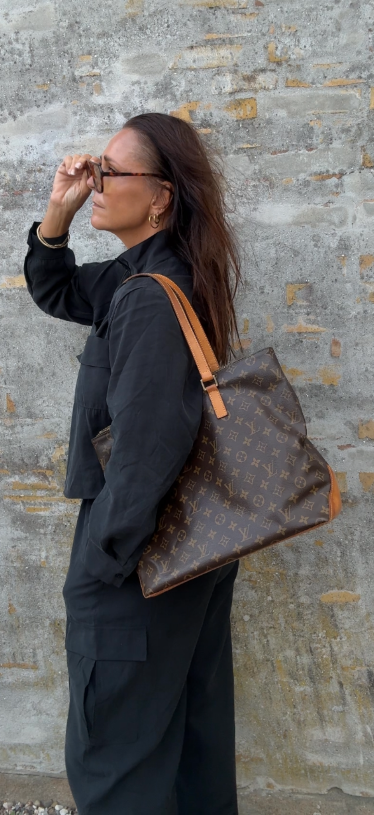 Louis Vuitton Cabas Mezzo
