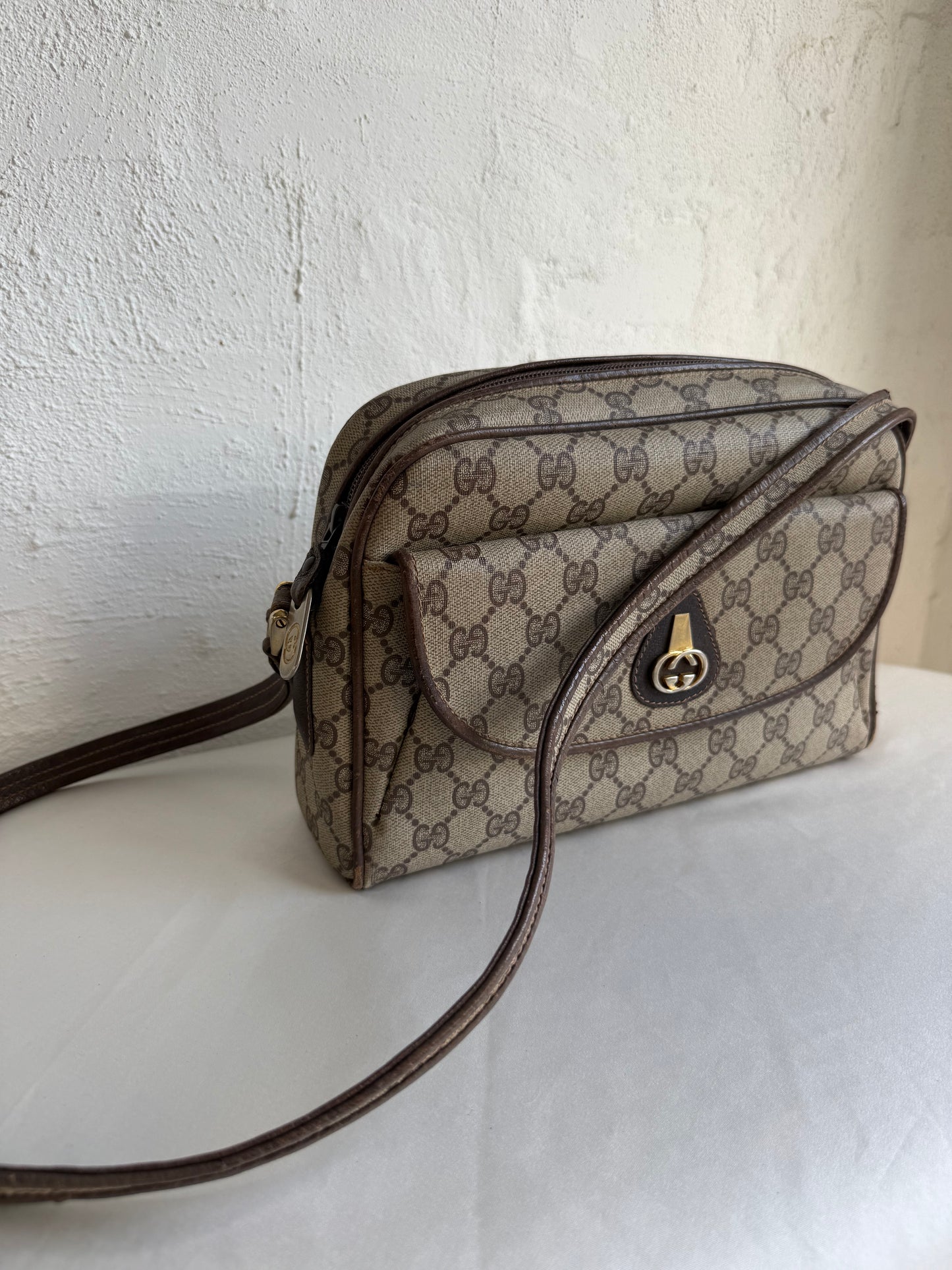 Gucci Crossbody bag