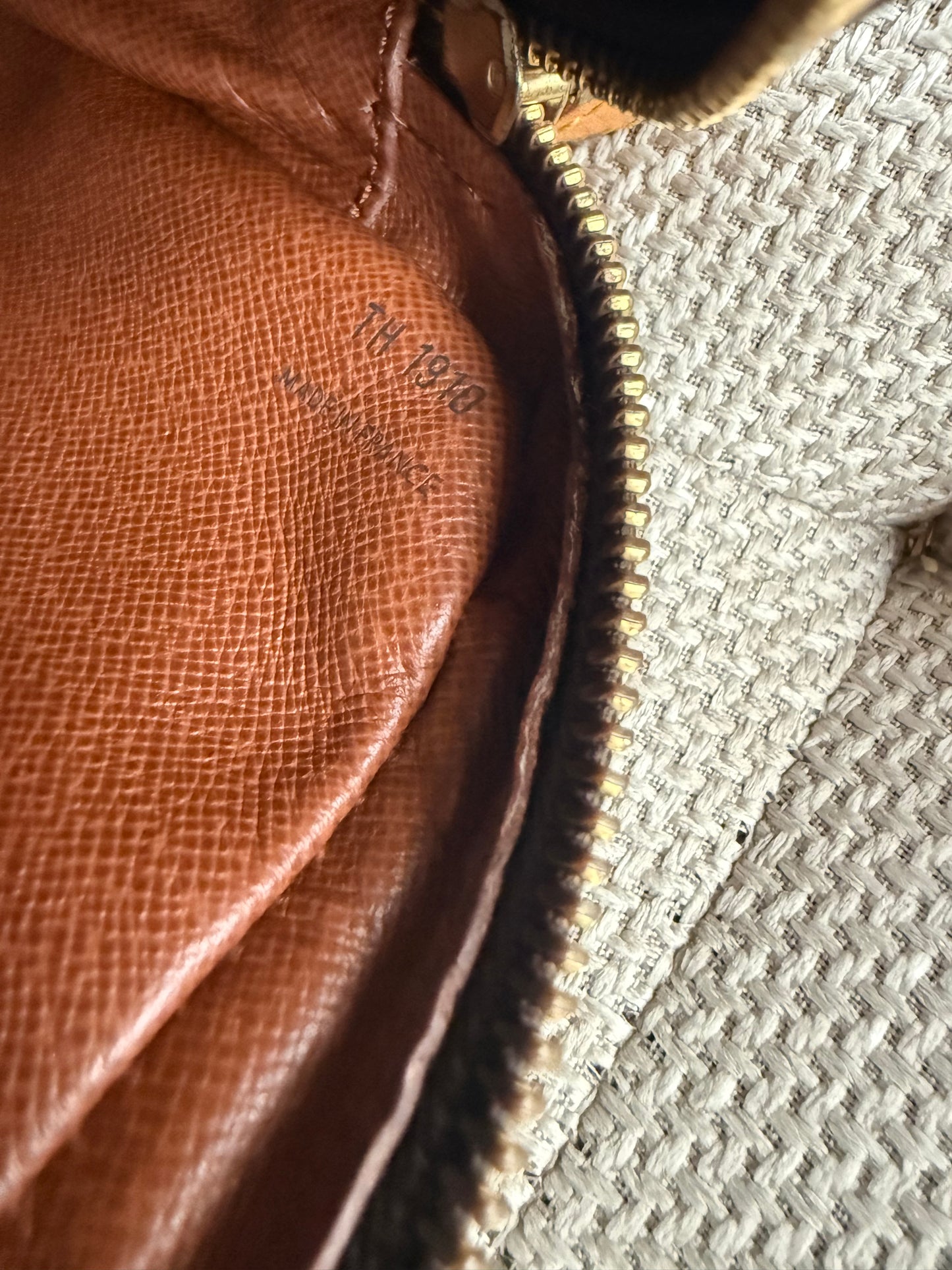 Louis Vuitton Jeune Fille MM