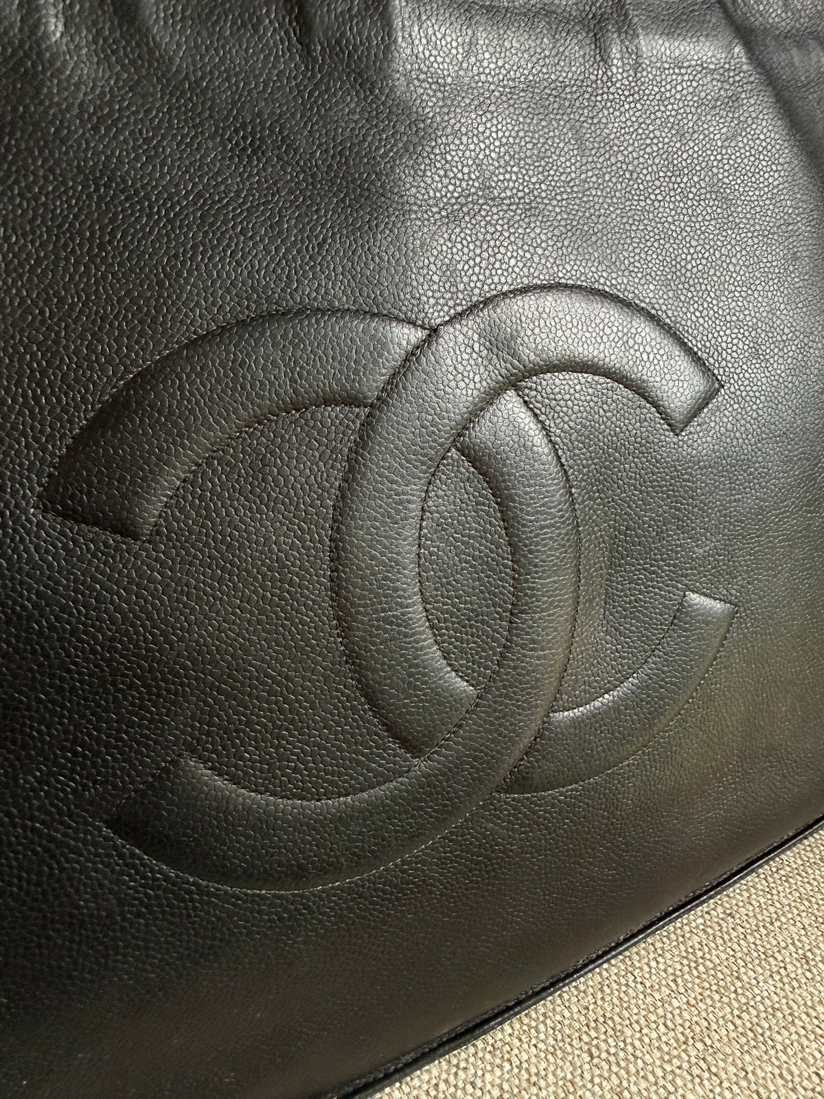 Chanel Tote bag