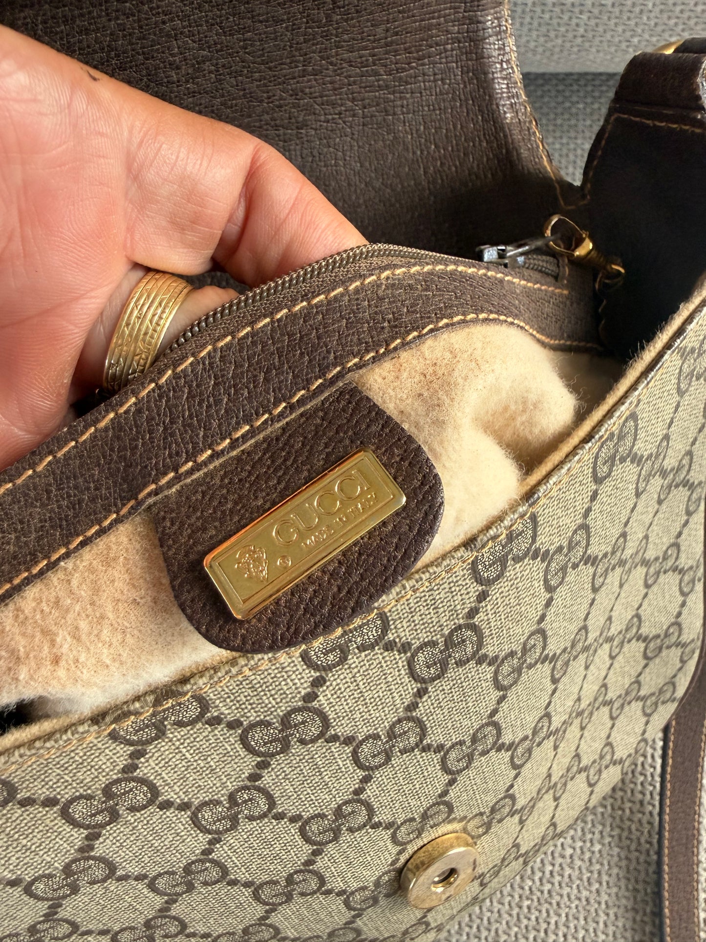 Gucci Crossbody bag
