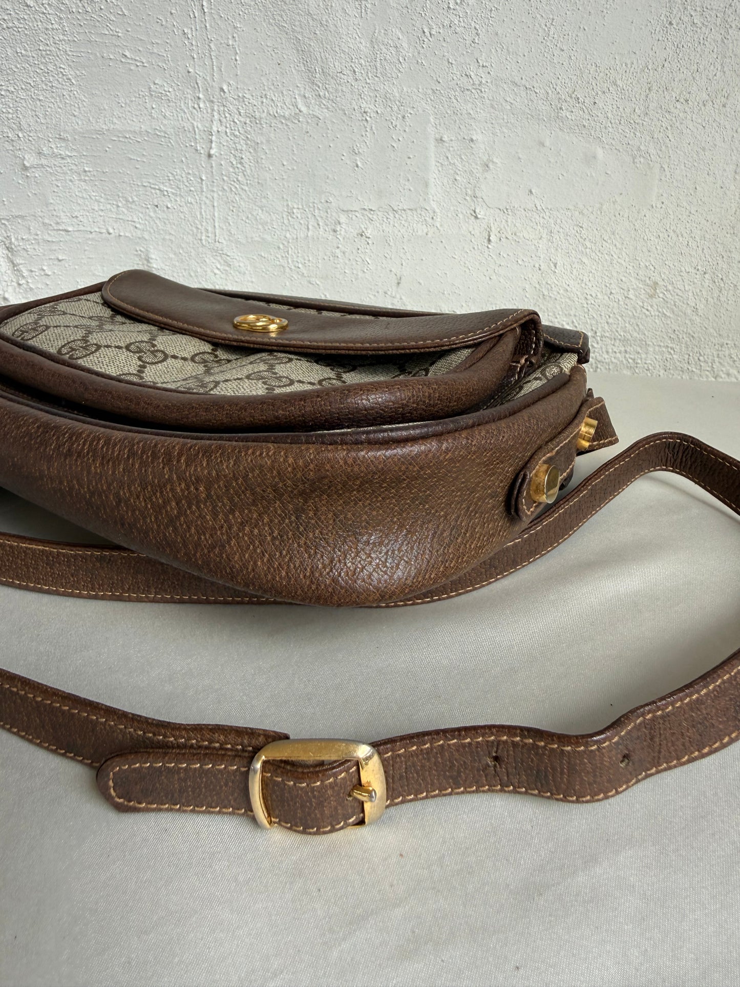 Gucci Crossbody bag