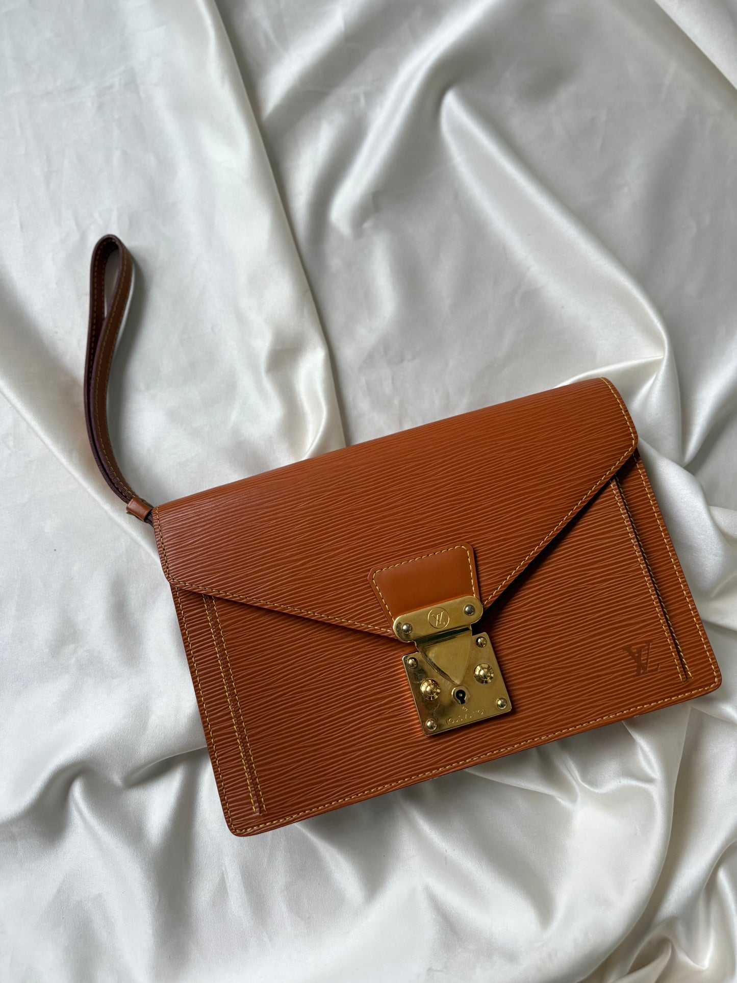 Louis Vuitton clutch/shoulderbag