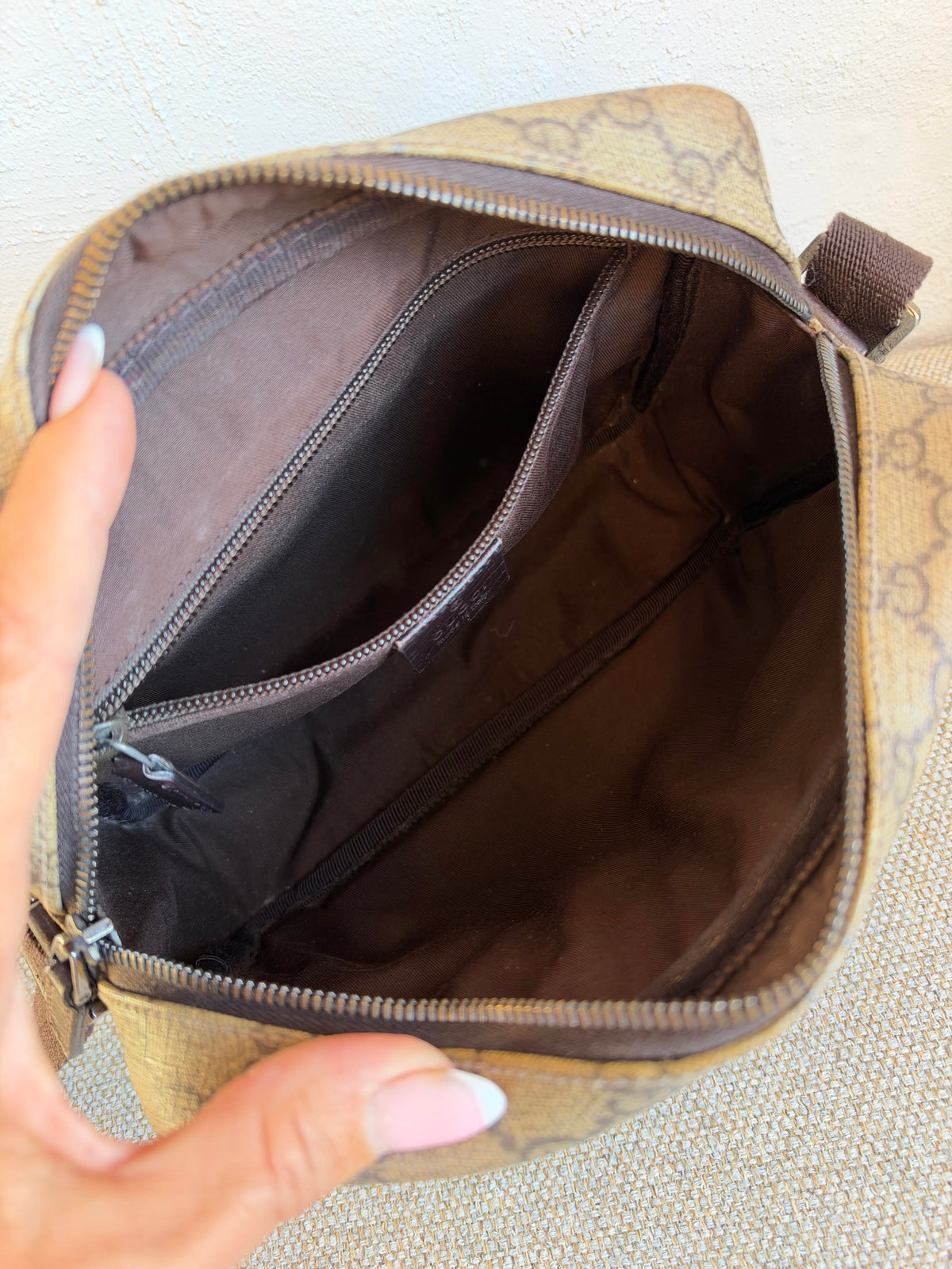 Gucci Messenger bag