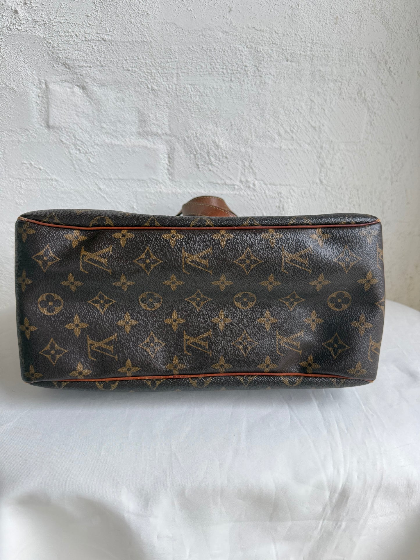 Louis Vuitton Tote bag