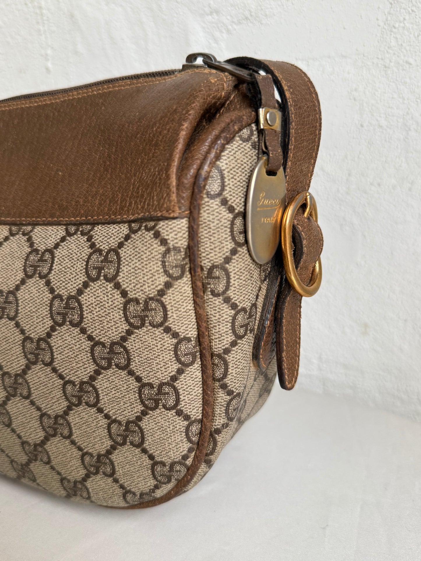 Gucci shoulder bag