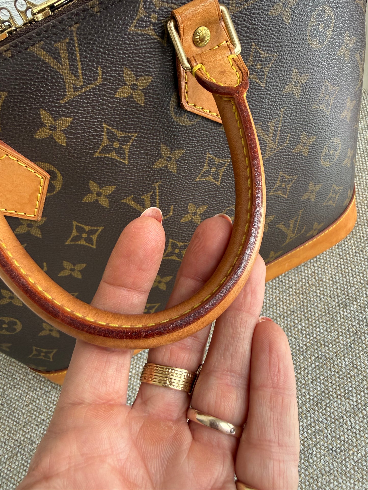 Louis Vuitton Alma