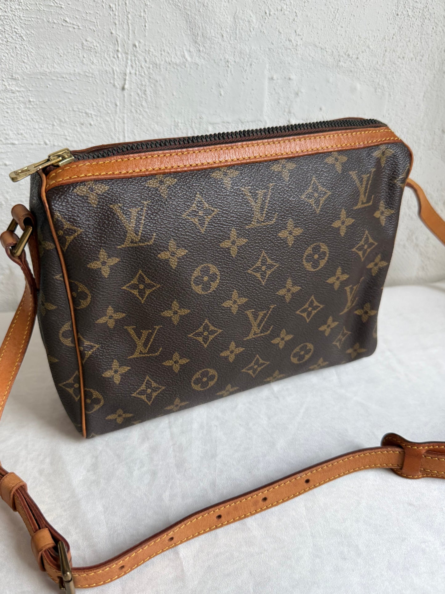 Louis Vuitton Tulle Lee