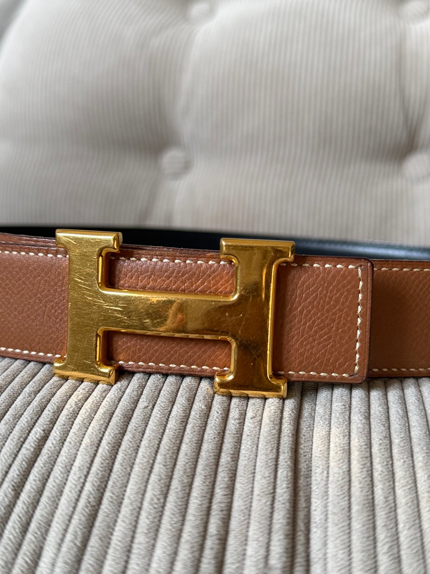 Hermés Reversible H belt