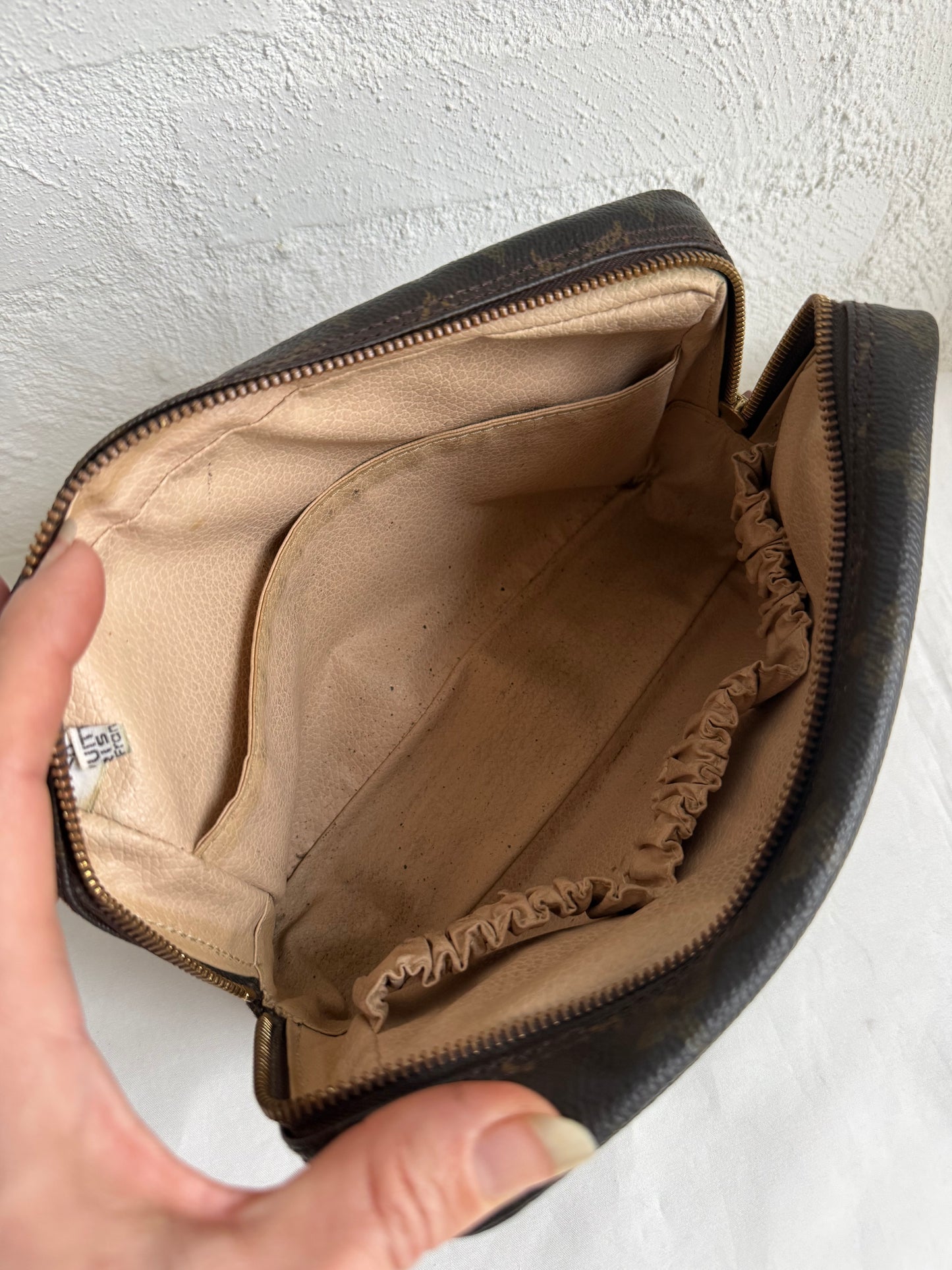 Louis Vuitton makeup/toilet taske